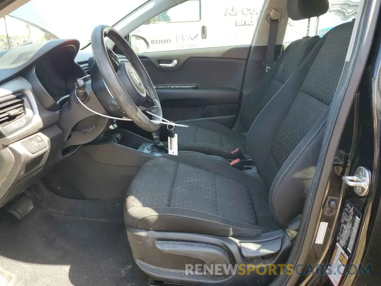 7 Photograph of a damaged car 3KPA24AB9KE248201 KIA RIO 2019