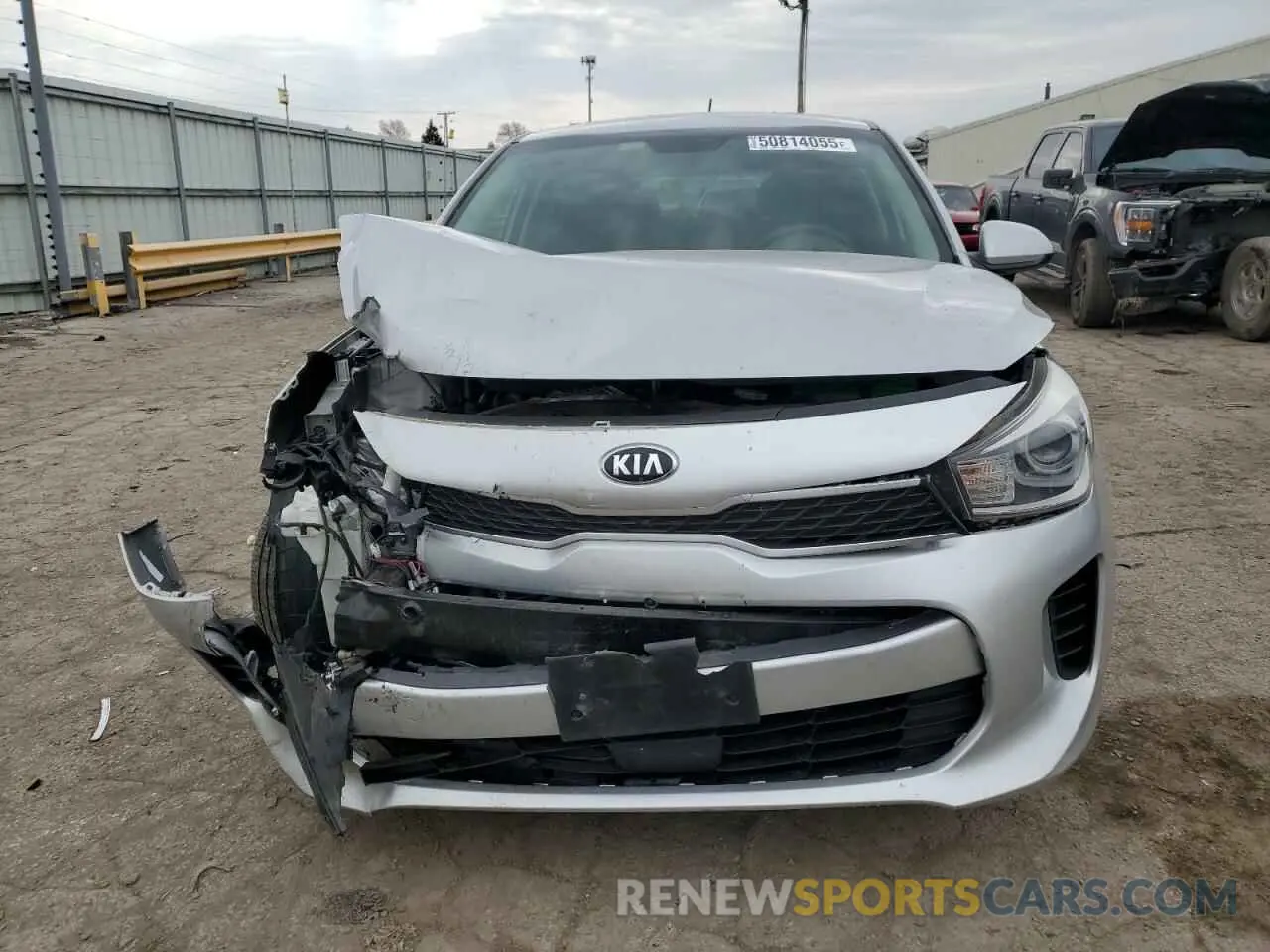 5 Photograph of a damaged car 3KPA25AB0KE176813 KIA RIO 2019