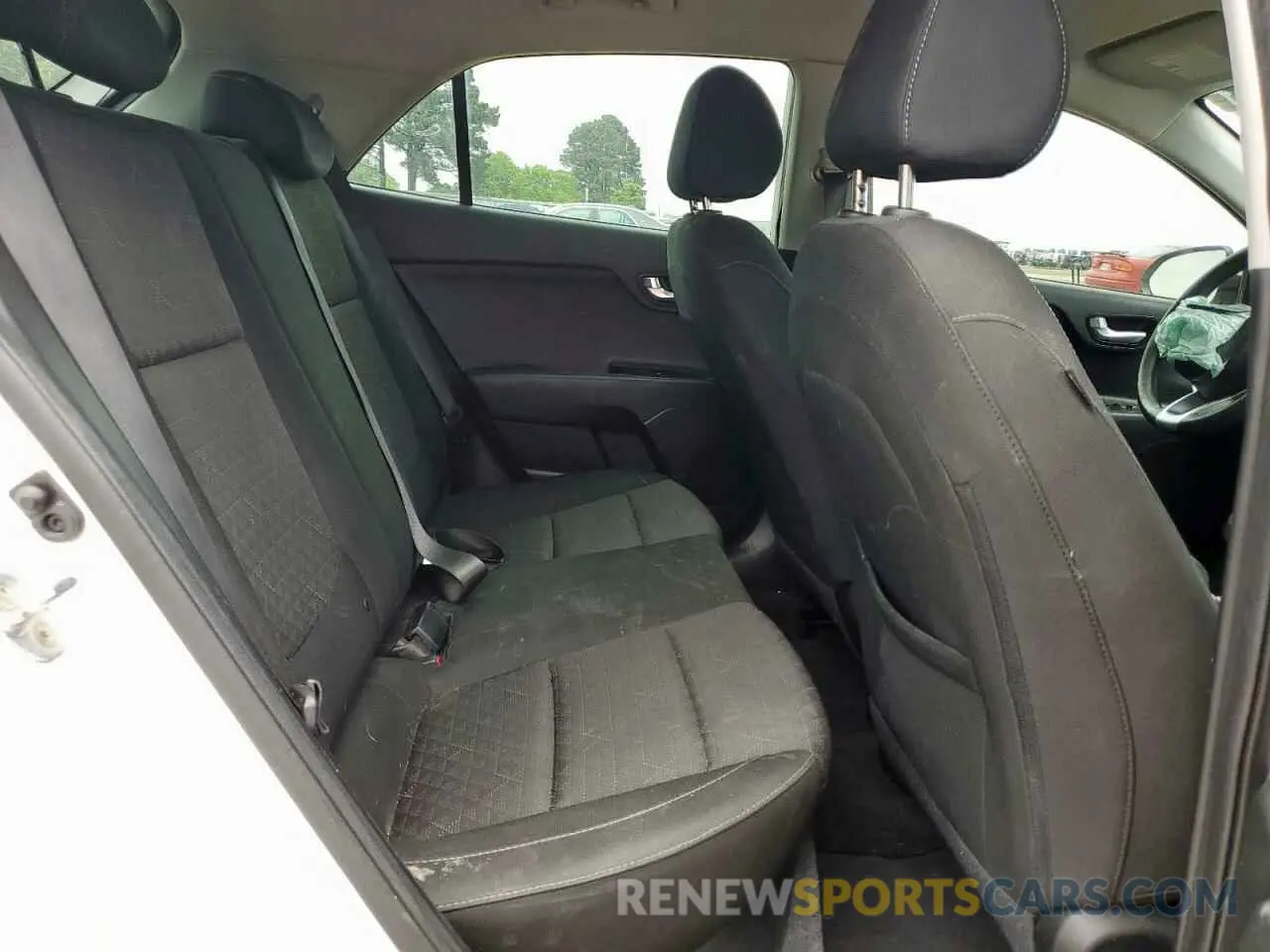 10 Photograph of a damaged car 3KPA25AB3KE214311 KIA RIO 2019