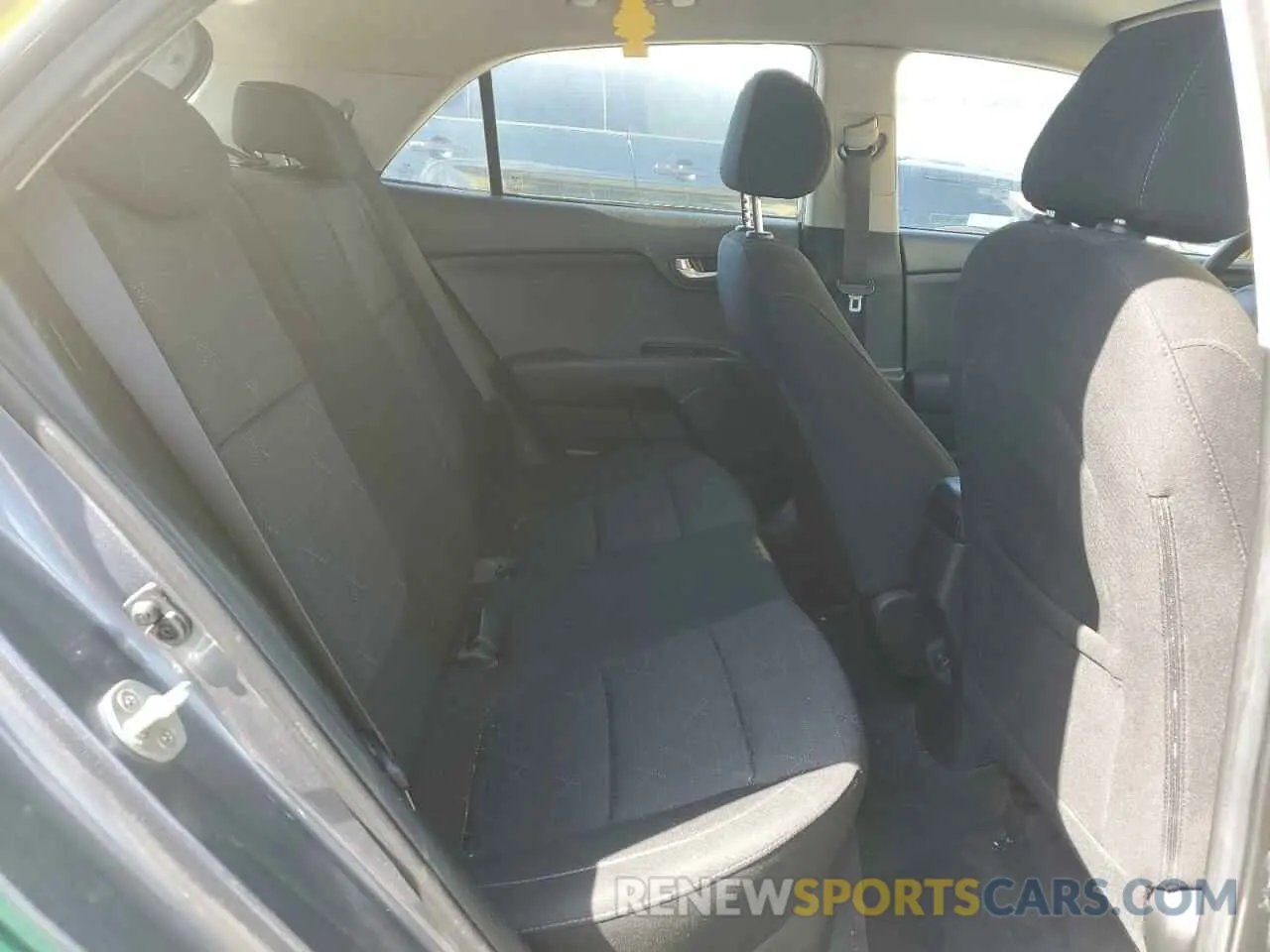 10 Photograph of a damaged car 3KPA25AB9KE179502 KIA RIO 2019