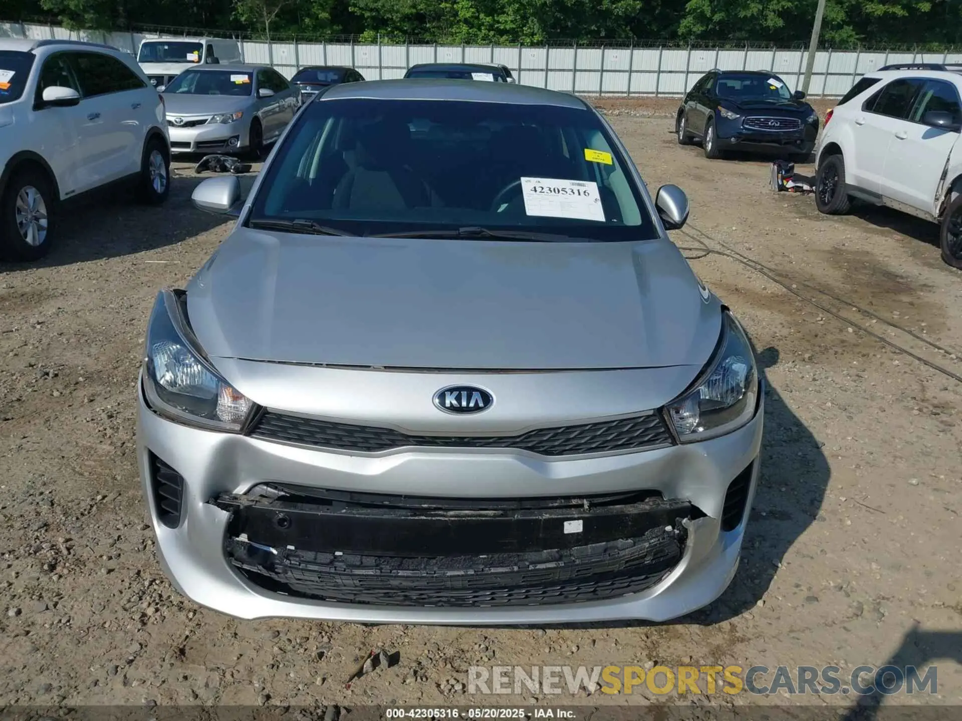 13 Photograph of a damaged car 3KPA24AD0LE286547 KIA RIO 2020