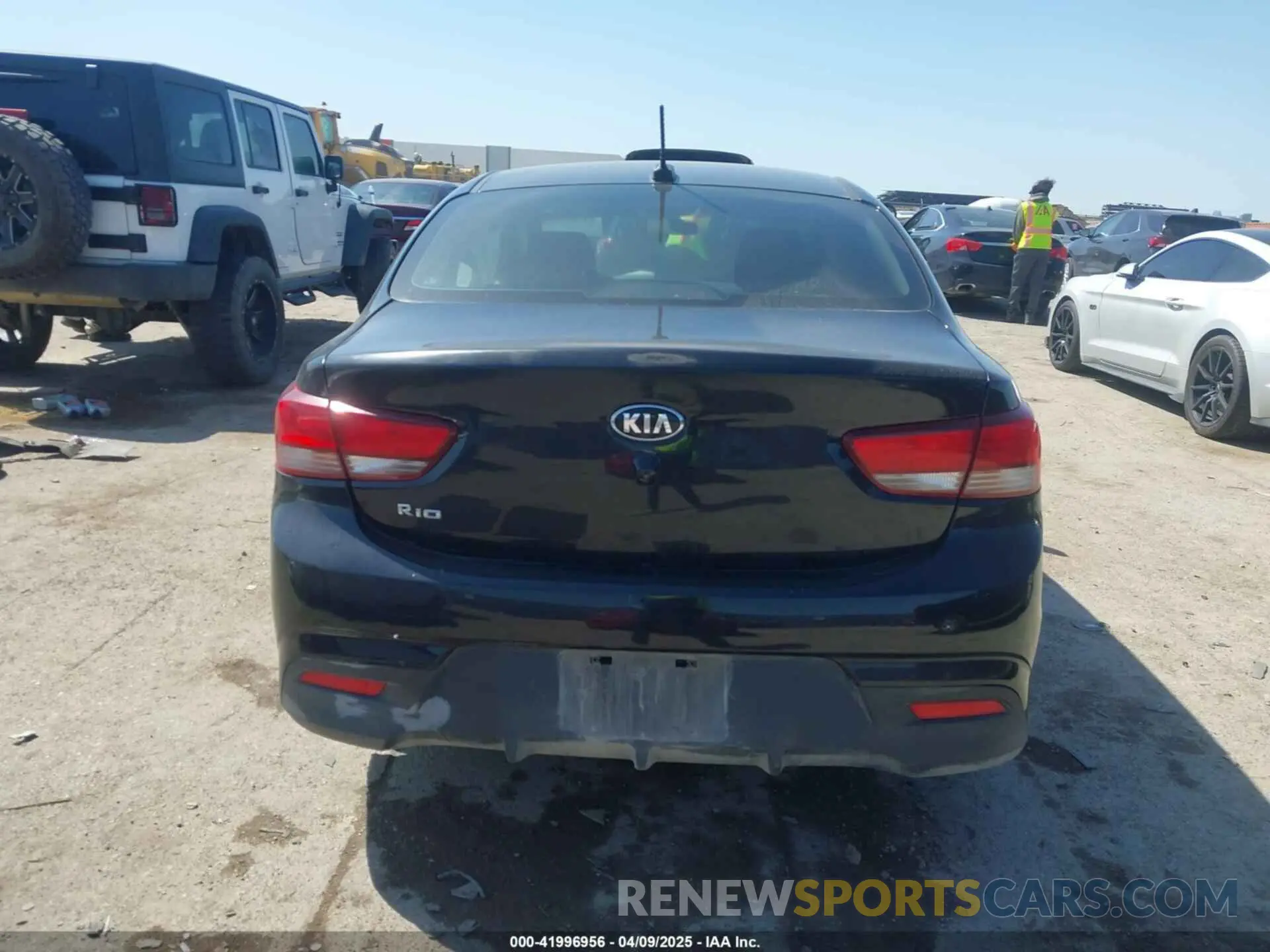 16 Photograph of a damaged car 3KPA24AD0LE289416 KIA RIO 2020