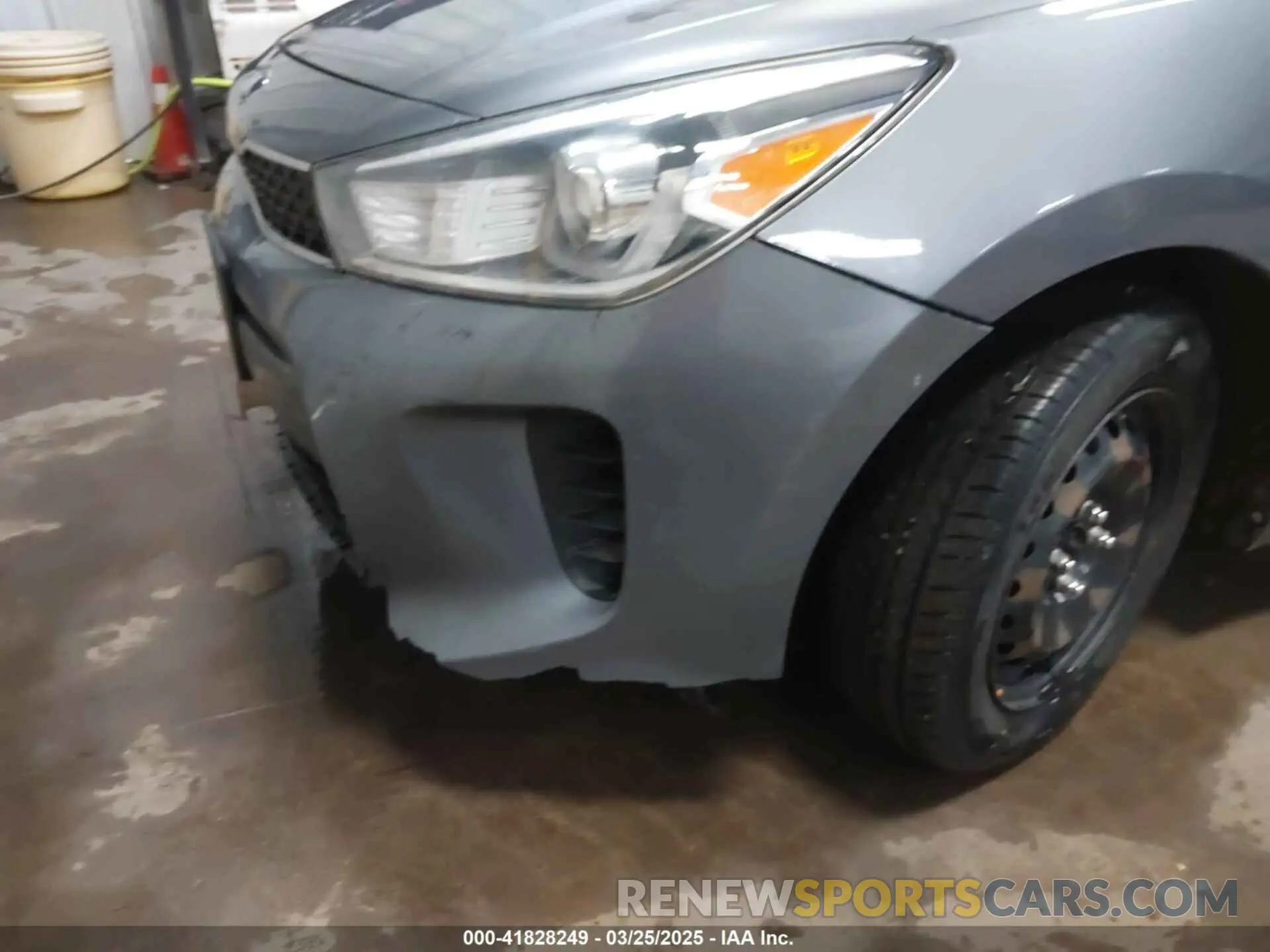 19 Photograph of a damaged car 3KPA24AD0LE322706 KIA RIO 2020