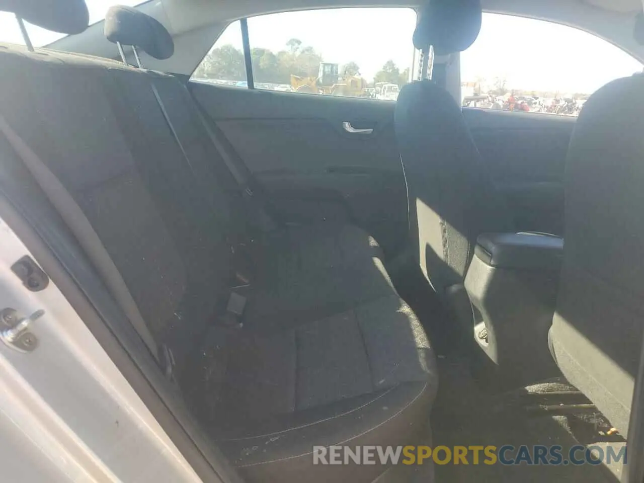 10 Photograph of a damaged car 3KPA24AD0LE329803 KIA RIO 2020