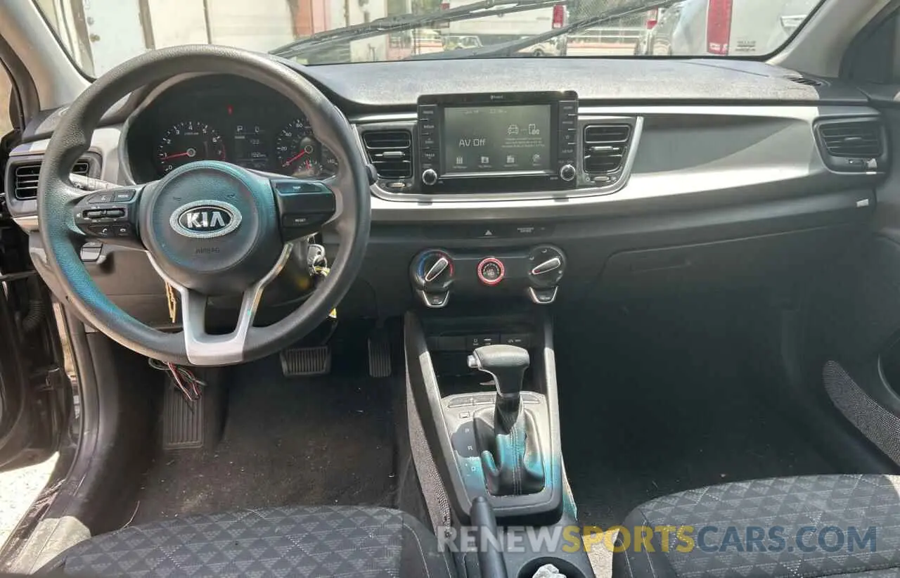 9 Photograph of a damaged car 3KPA24AD0LE335357 KIA RIO 2020