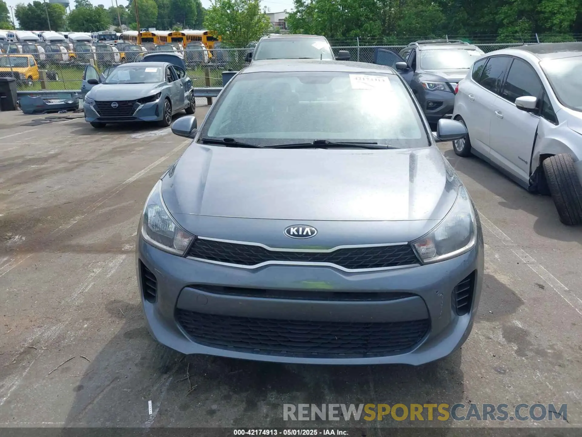 11 Photograph of a damaged car 3KPA24AD0LE336105 KIA RIO 2020
