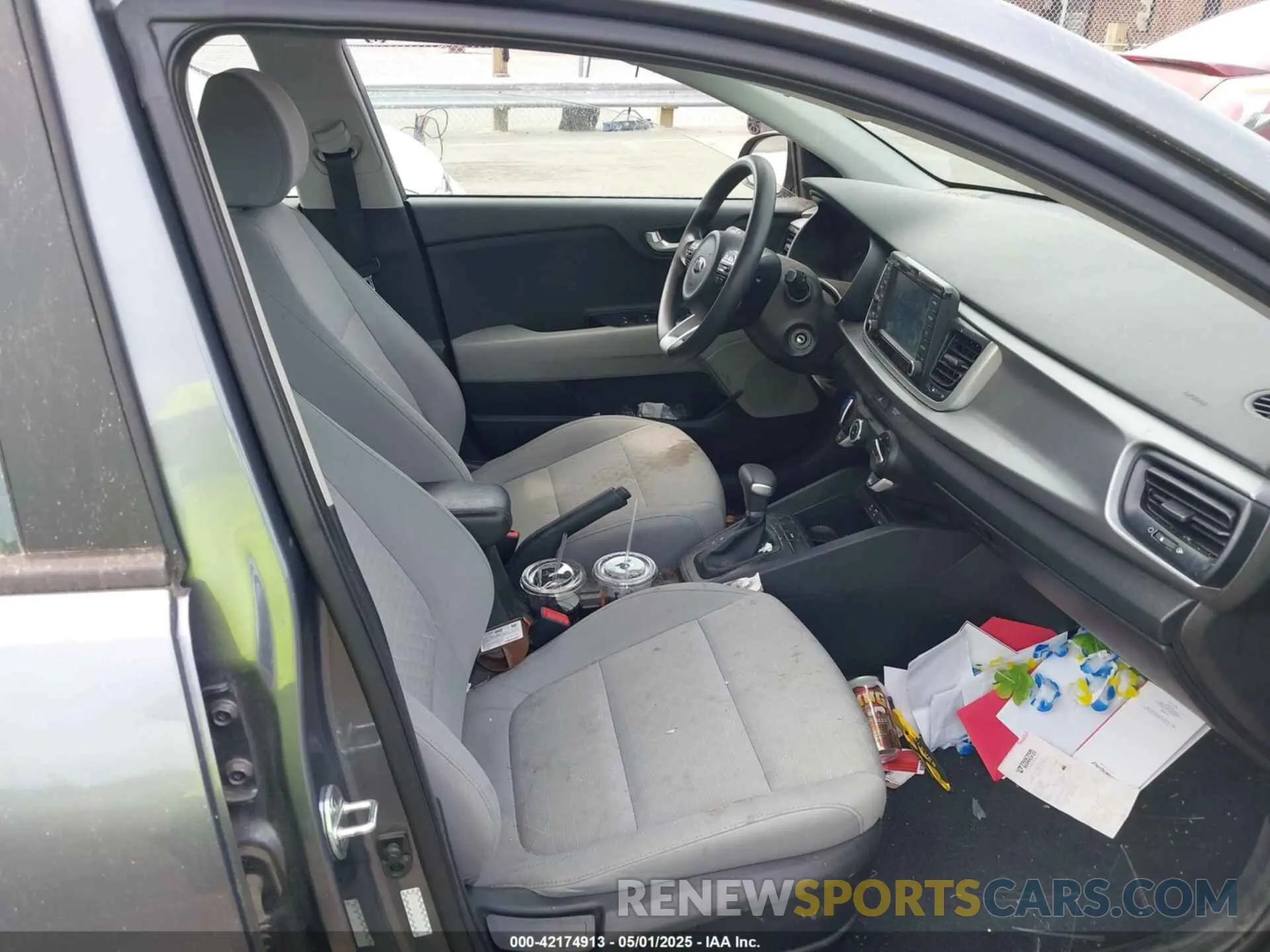 5 Photograph of a damaged car 3KPA24AD0LE336105 KIA RIO 2020