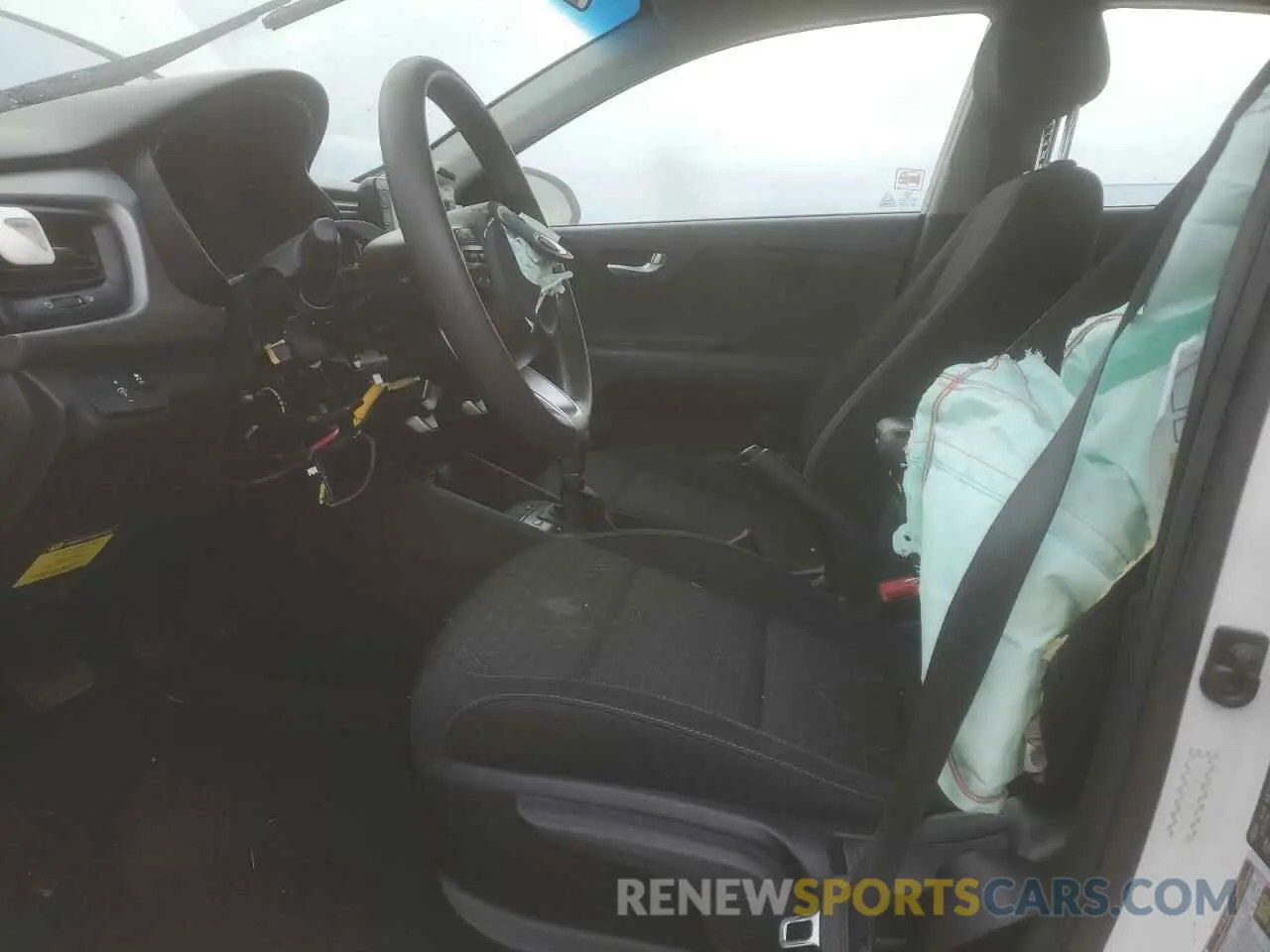 7 Photograph of a damaged car 3KPA24AD1LE256442 KIA RIO 2020