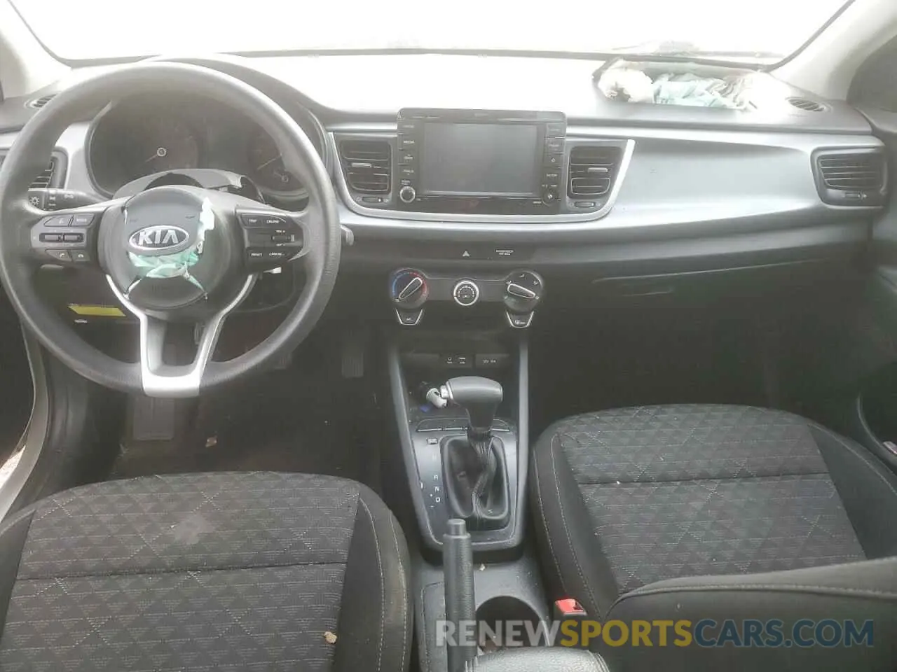8 Photograph of a damaged car 3KPA24AD1LE256442 KIA RIO 2020