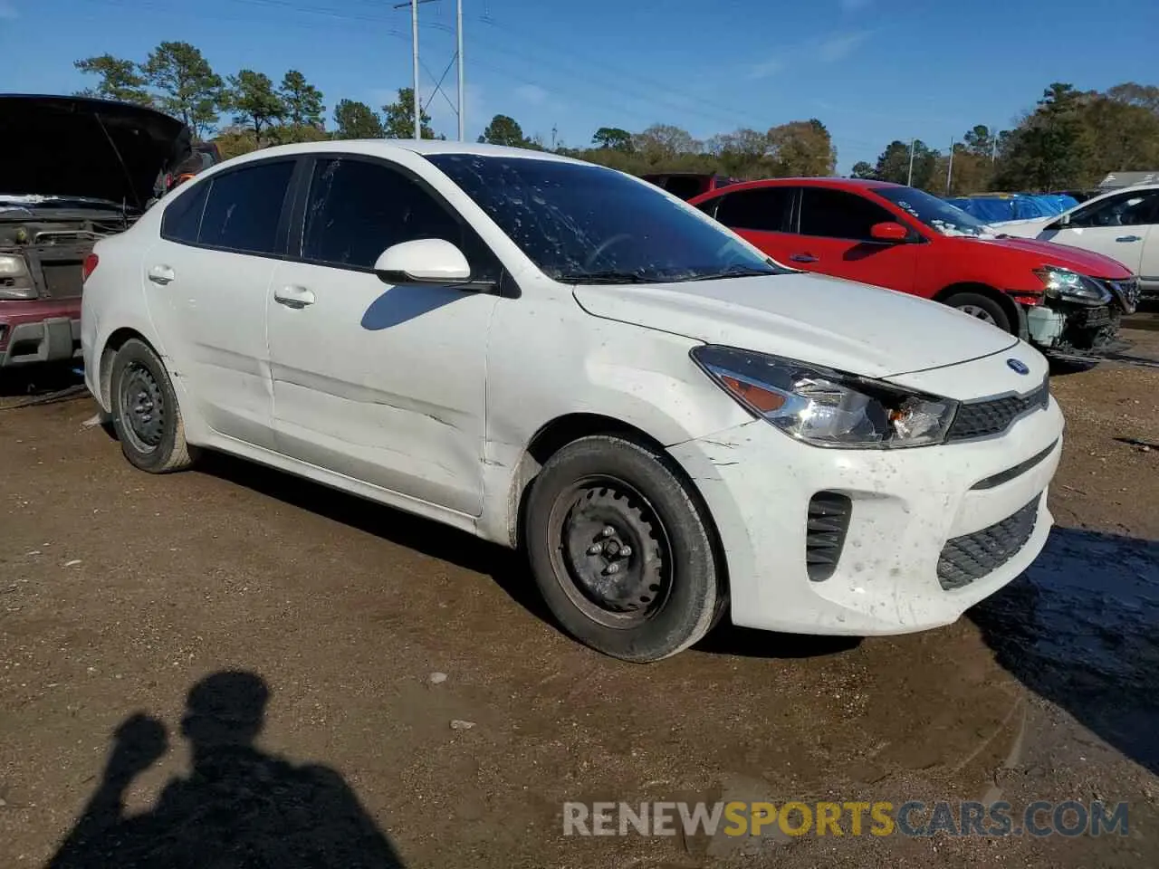 4 Photograph of a damaged car 3KPA24AD1LE283785 KIA RIO 2020
