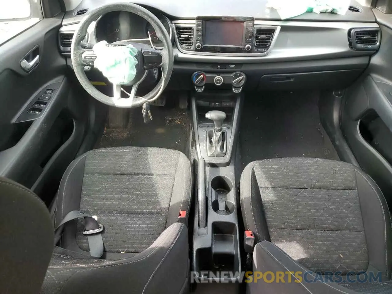 8 Photograph of a damaged car 3KPA24AD1LE286105 KIA RIO 2020