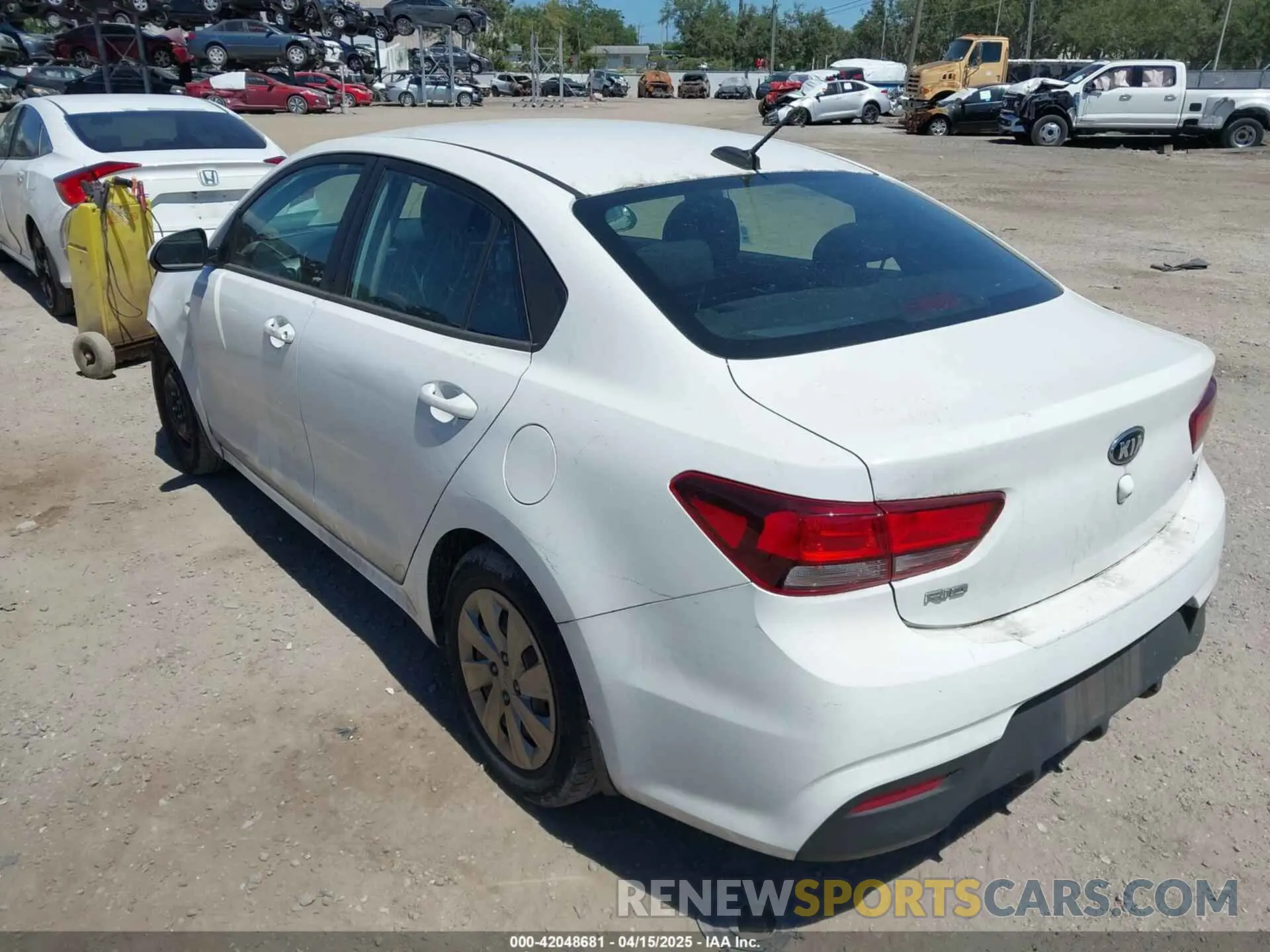 3 Photograph of a damaged car 3KPA24AD1LE299243 KIA RIO 2020