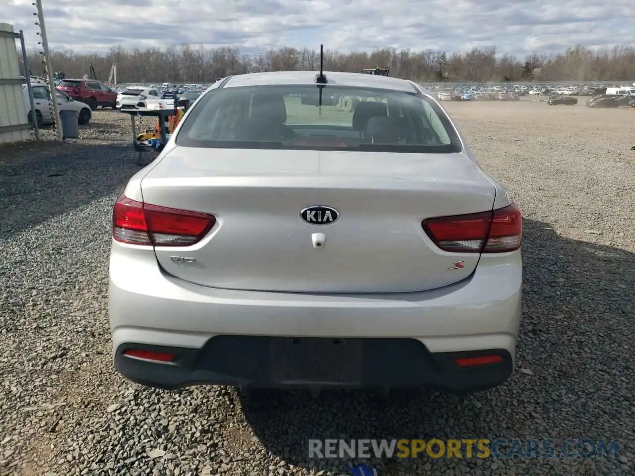 6 Photograph of a damaged car 3KPA24AD1LE302660 KIA RIO 2020