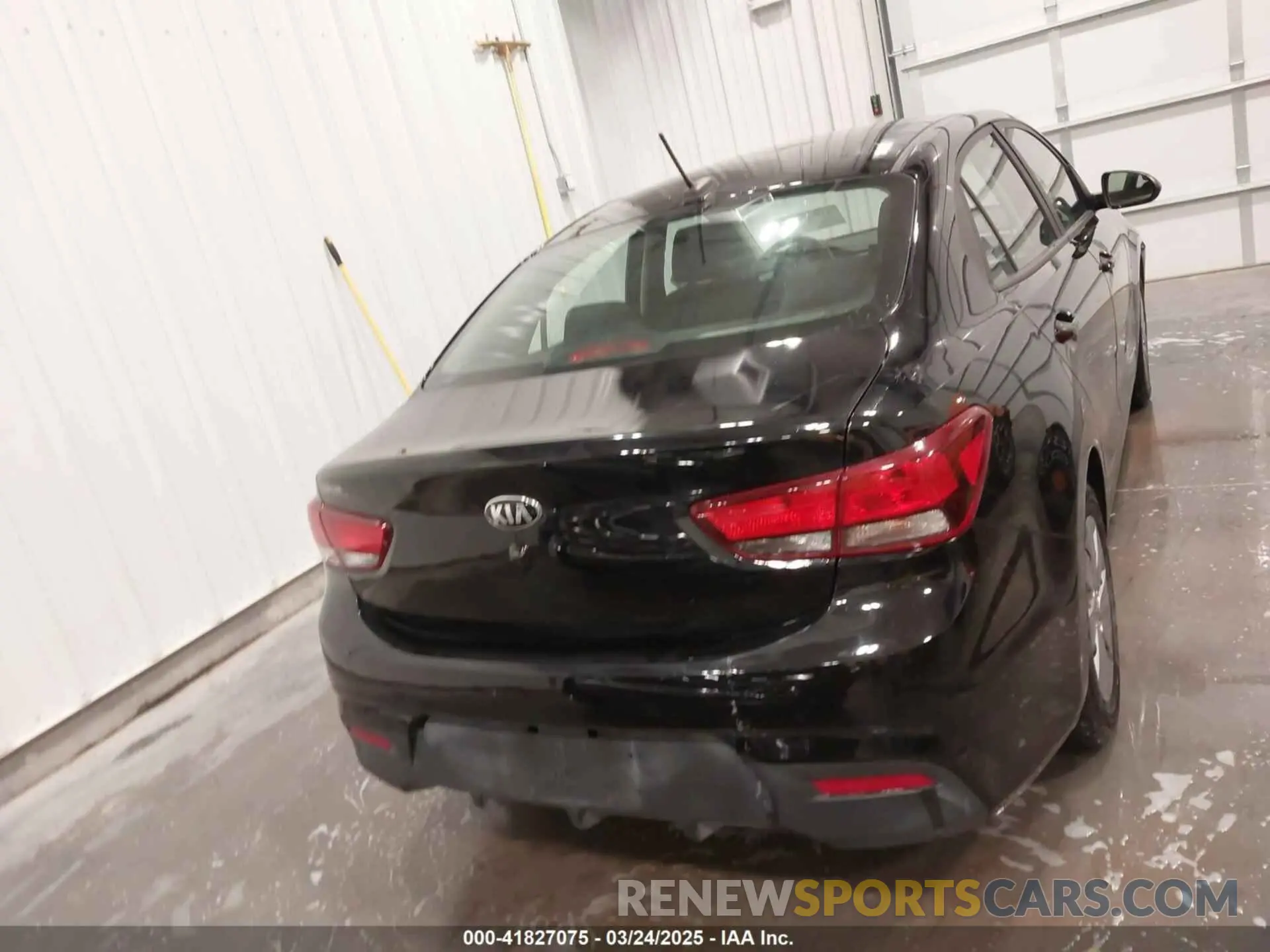 16 Photograph of a damaged car 3KPA24AD1LE308880 KIA RIO 2020