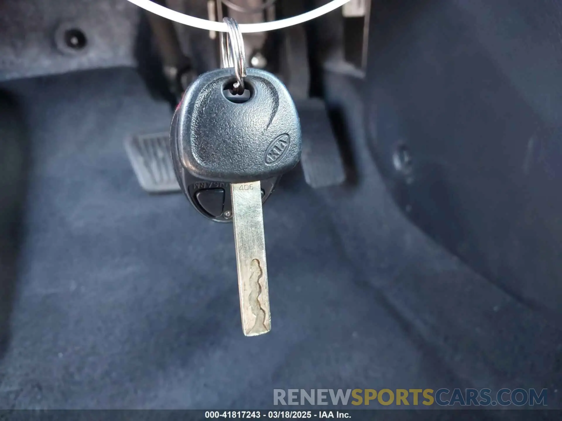 11 Photograph of a damaged car 3KPA24AD1LE313500 KIA RIO 2020