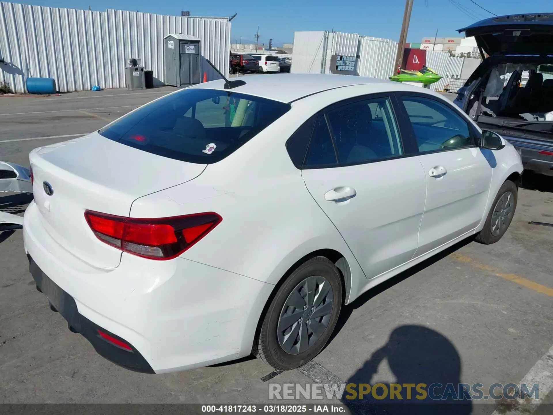 4 Photograph of a damaged car 3KPA24AD1LE313500 KIA RIO 2020