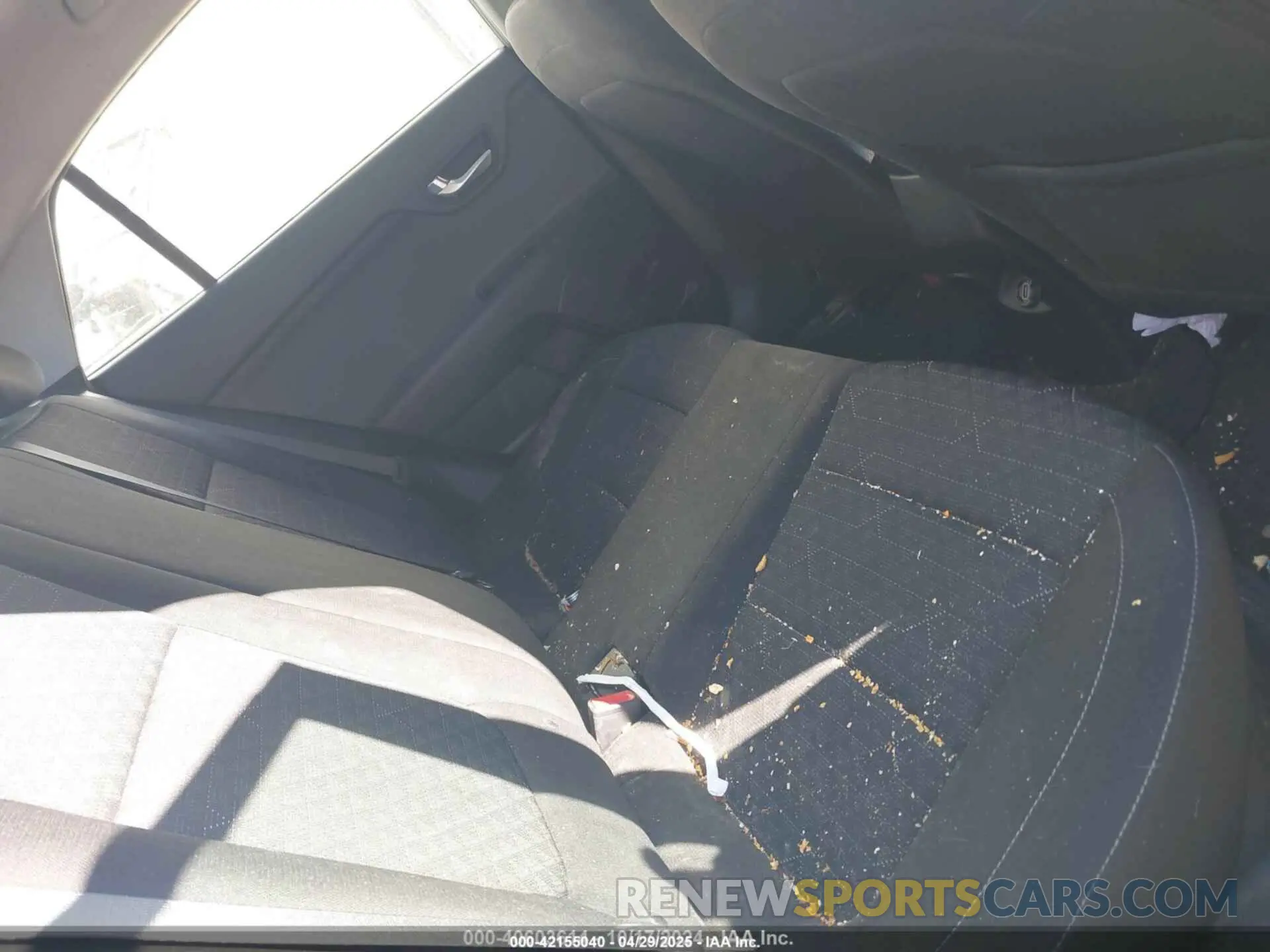 8 Photograph of a damaged car 3KPA24AD1LE315070 KIA RIO 2020