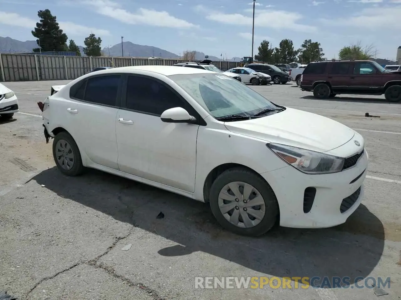 4 Photograph of a damaged car 3KPA24AD1LE327266 KIA RIO 2020