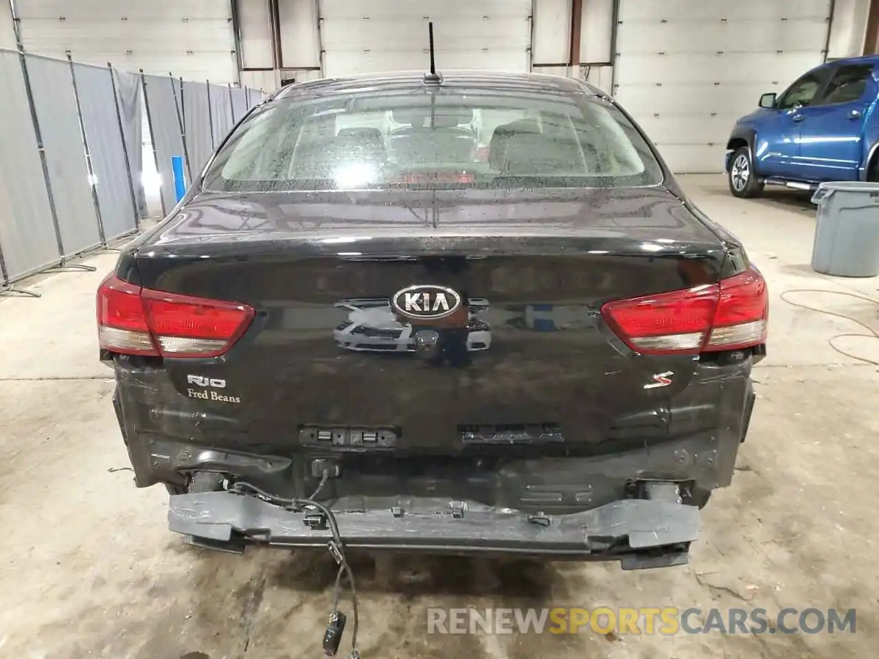 6 Photograph of a damaged car 3KPA24AD1LE357321 KIA RIO 2020