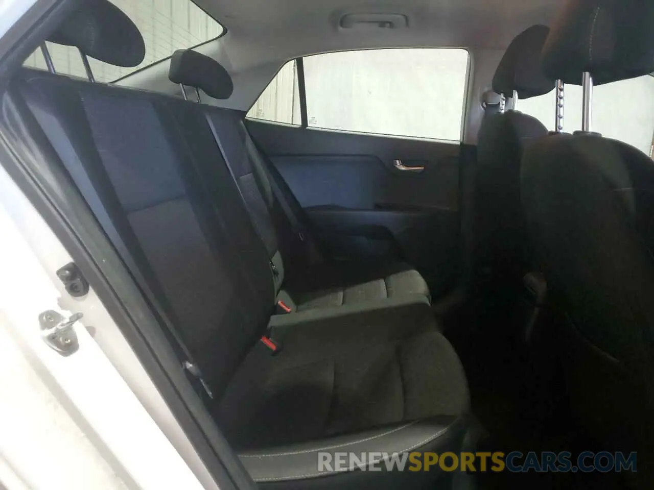 10 Photograph of a damaged car 3KPA24AD2LE256434 KIA RIO 2020