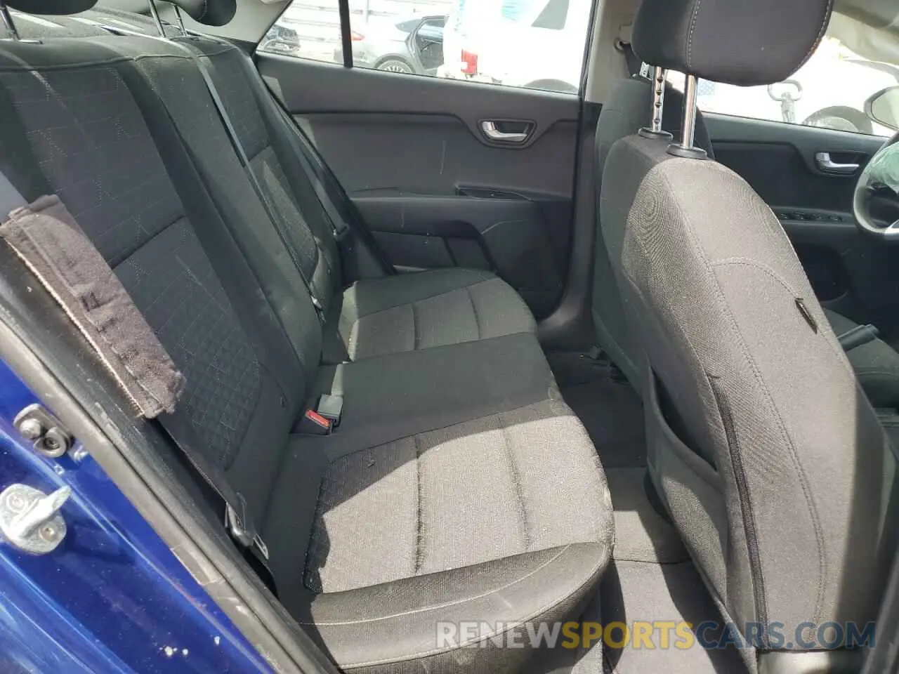 10 Photograph of a damaged car 3KPA24AD2LE260998 KIA RIO 2020