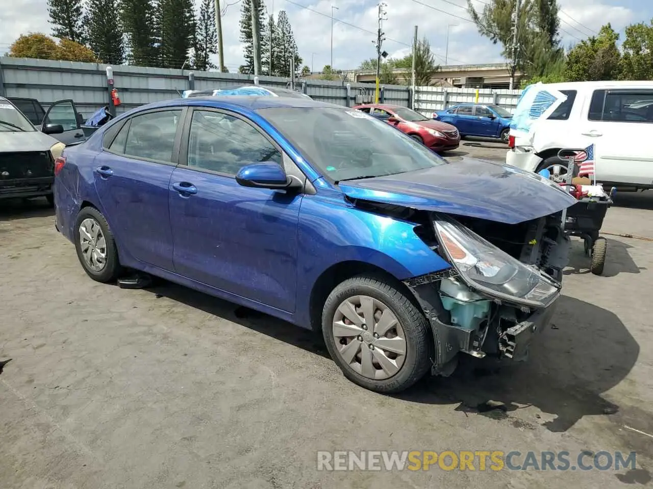 4 Photograph of a damaged car 3KPA24AD2LE260998 KIA RIO 2020