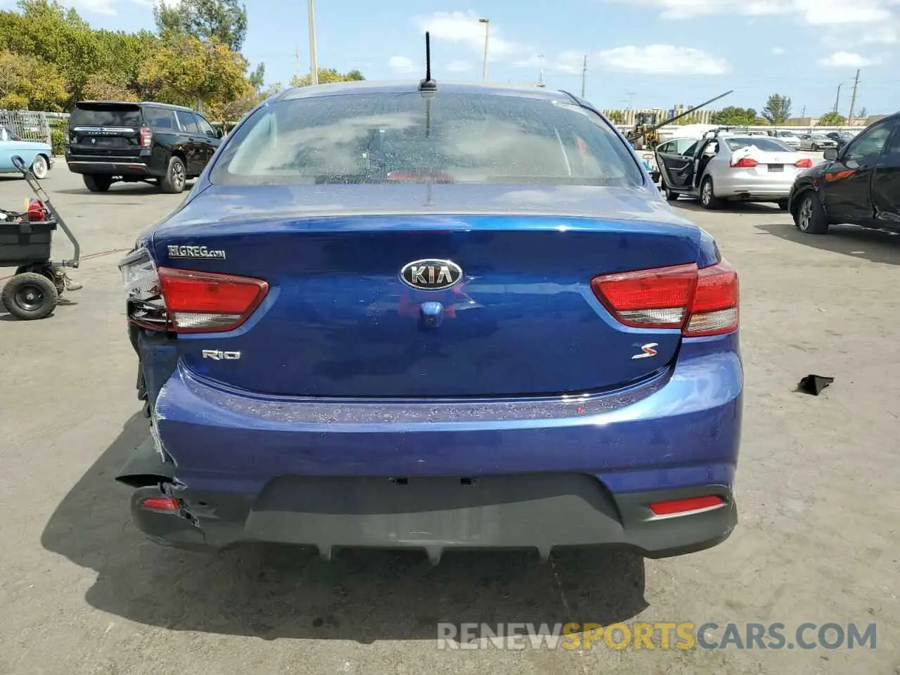 6 Photograph of a damaged car 3KPA24AD2LE260998 KIA RIO 2020