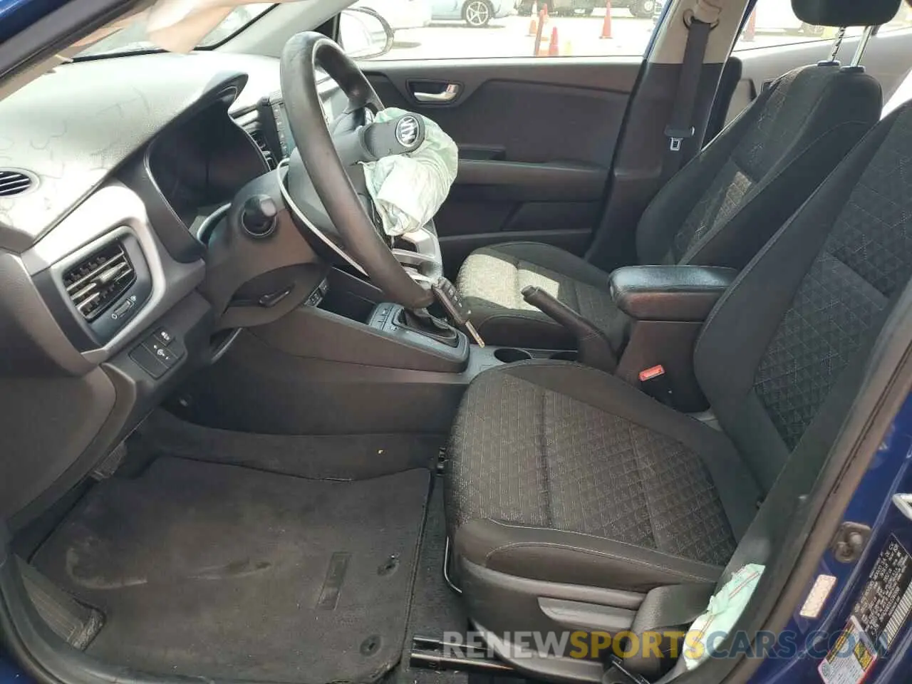 7 Photograph of a damaged car 3KPA24AD2LE260998 KIA RIO 2020