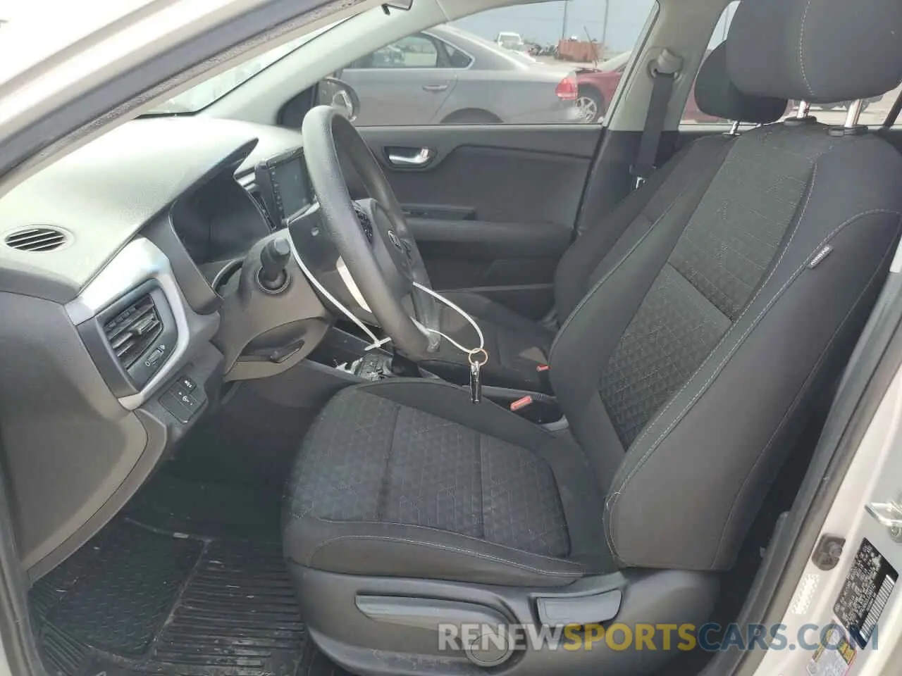 7 Photograph of a damaged car 3KPA24AD2LE268132 KIA RIO 2020