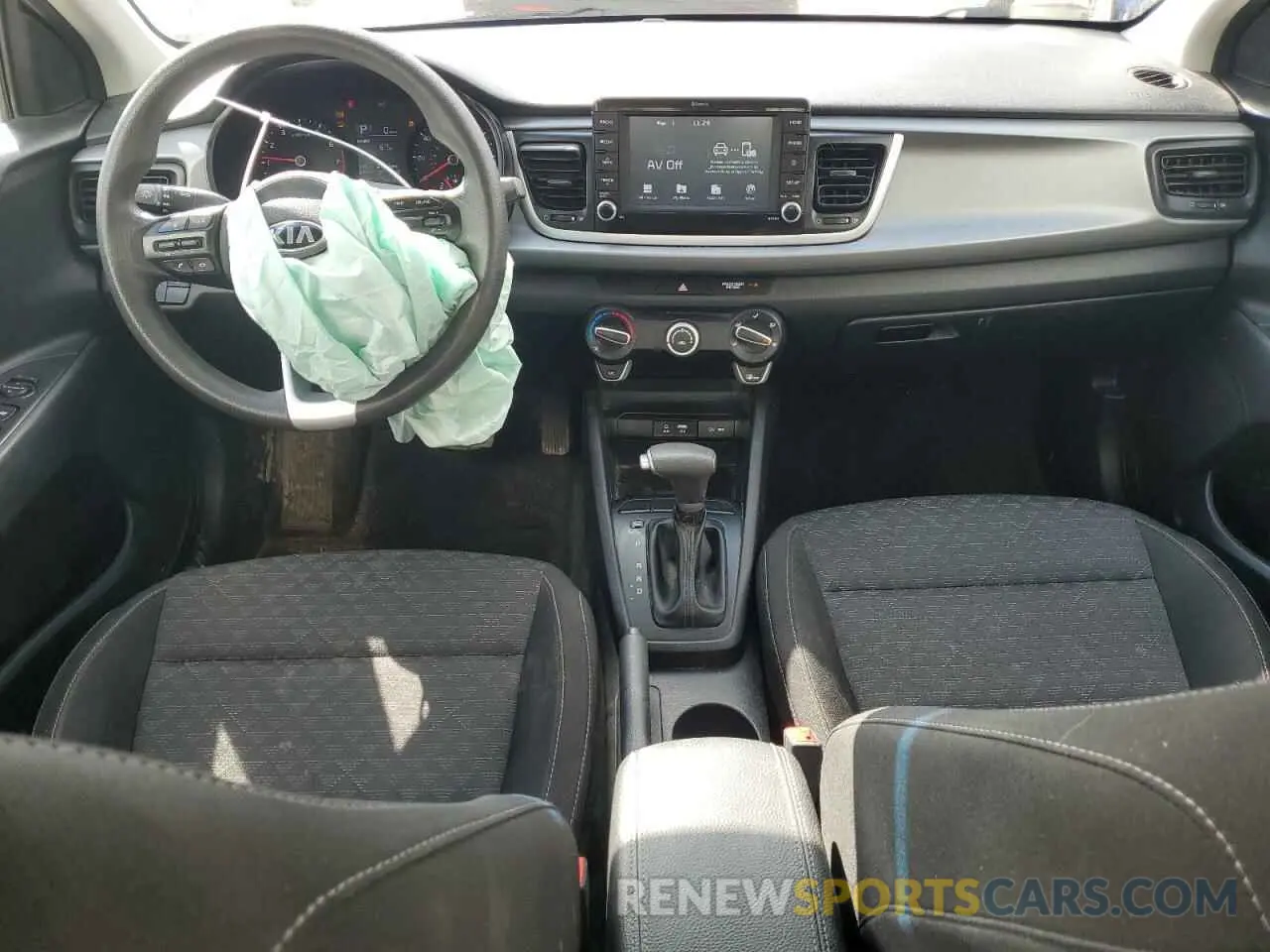 8 Photograph of a damaged car 3KPA24AD2LE318477 KIA RIO 2020