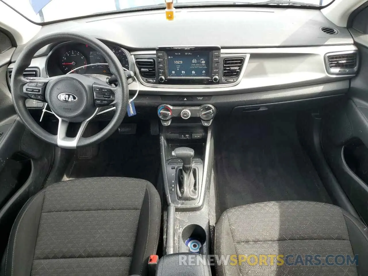 8 Photograph of a damaged car 3KPA24AD2LE329723 KIA RIO 2020