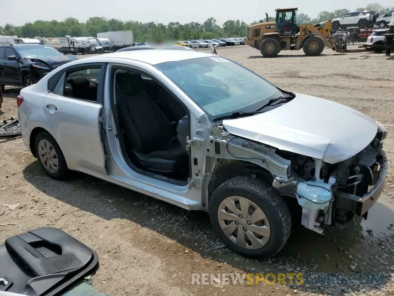 4 Photograph of a damaged car 3KPA24AD2LE334467 KIA RIO 2020