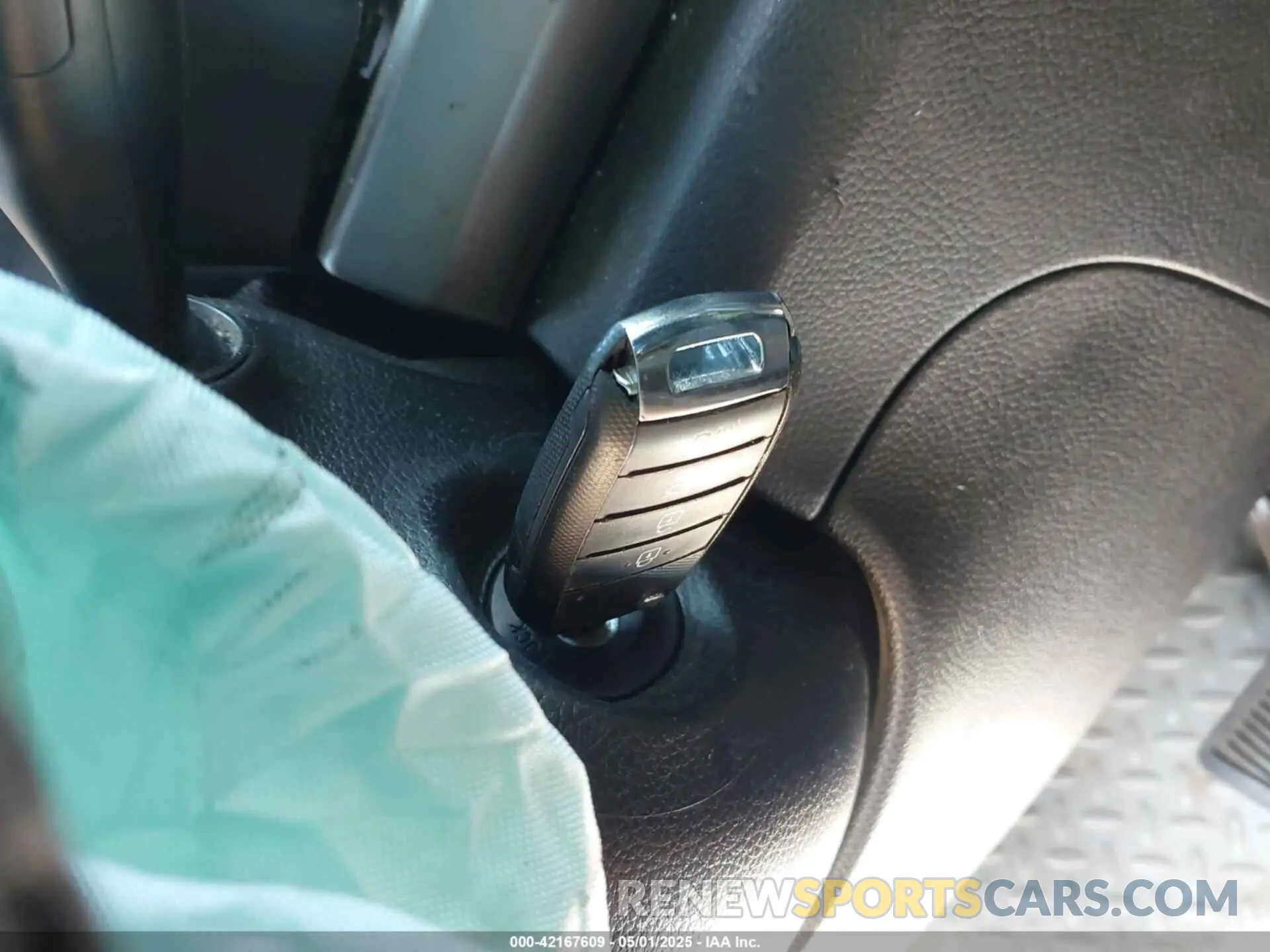 11 Photograph of a damaged car 3KPA24AD2LE337479 KIA RIO 2020