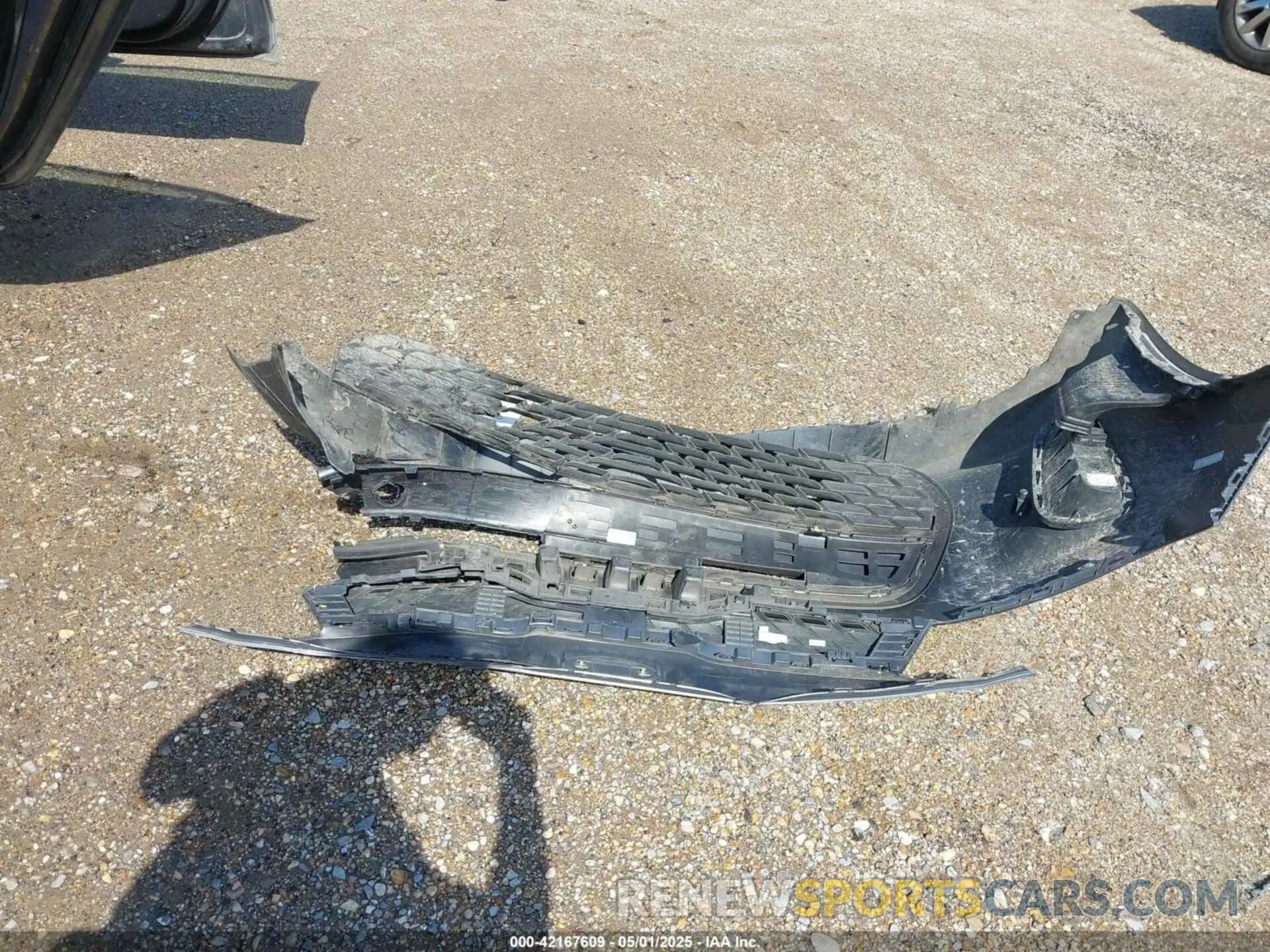 12 Photograph of a damaged car 3KPA24AD2LE337479 KIA RIO 2020