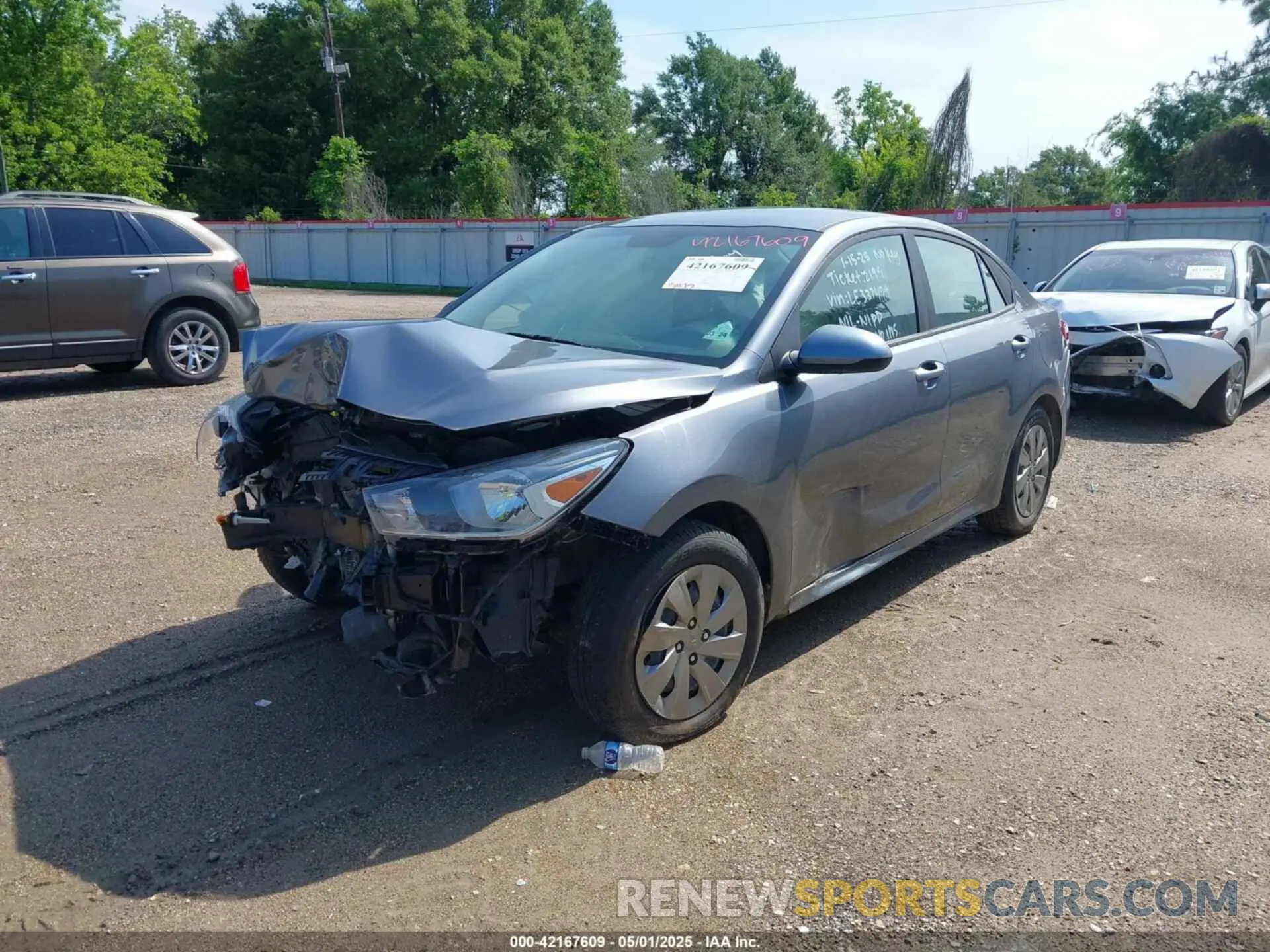 2 Photograph of a damaged car 3KPA24AD2LE337479 KIA RIO 2020