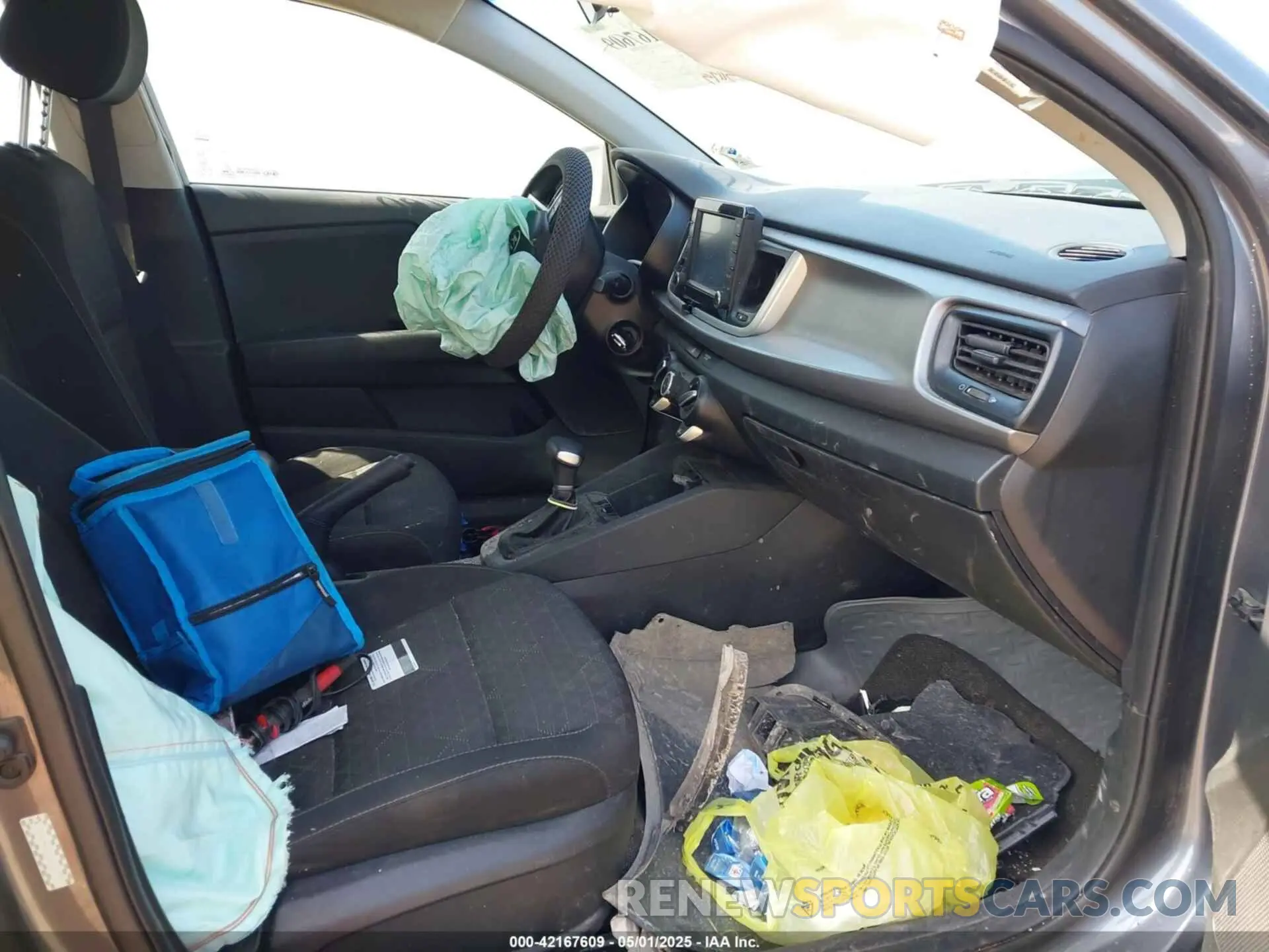 5 Photograph of a damaged car 3KPA24AD2LE337479 KIA RIO 2020