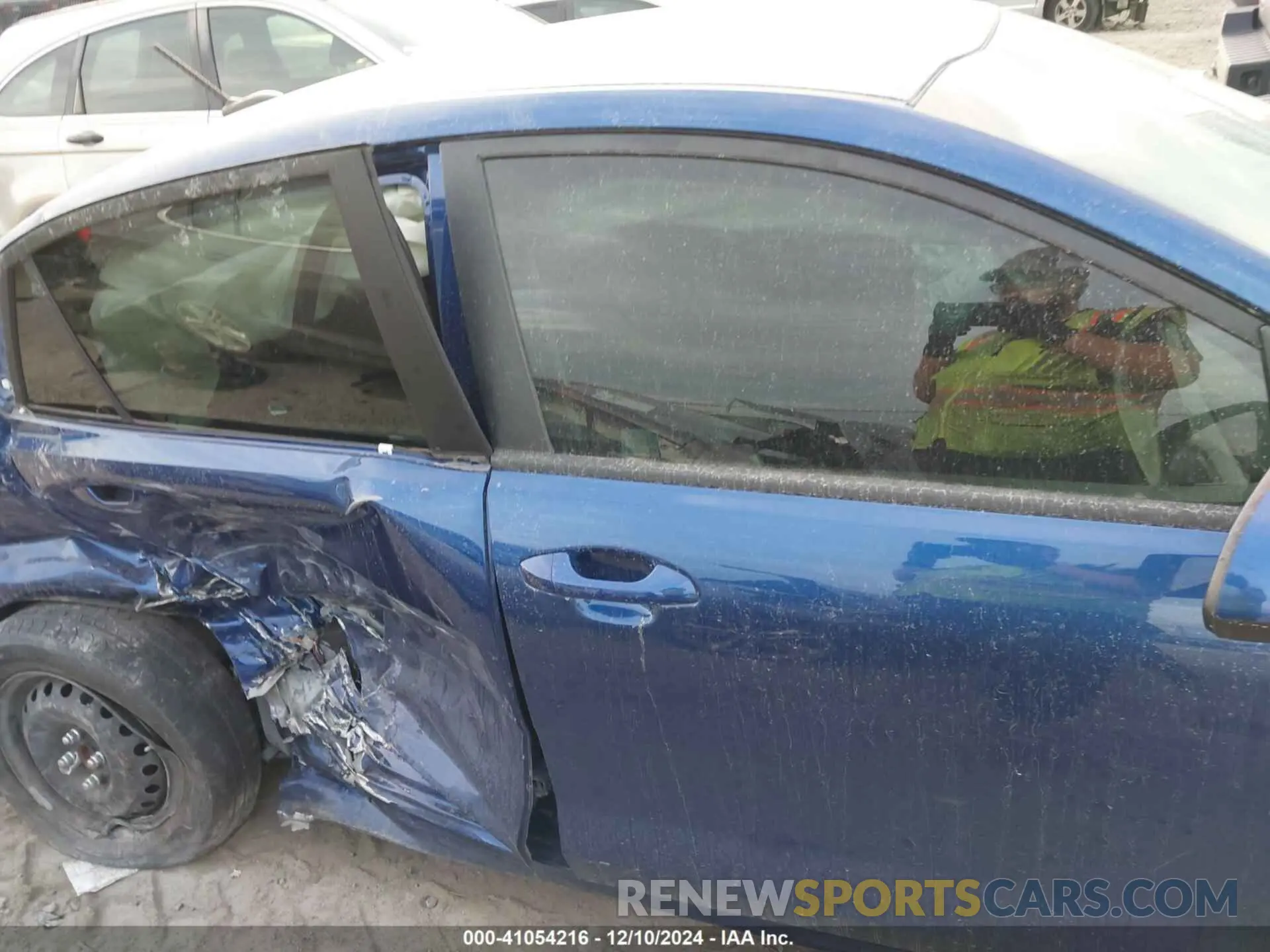 12 Photograph of a damaged car 3KPA24AD2LE338793 KIA RIO 2020