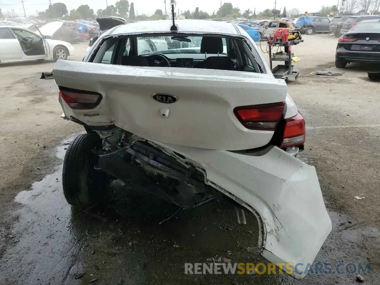 6 Photograph of a damaged car 3KPA24AD2LE356159 KIA RIO 2020