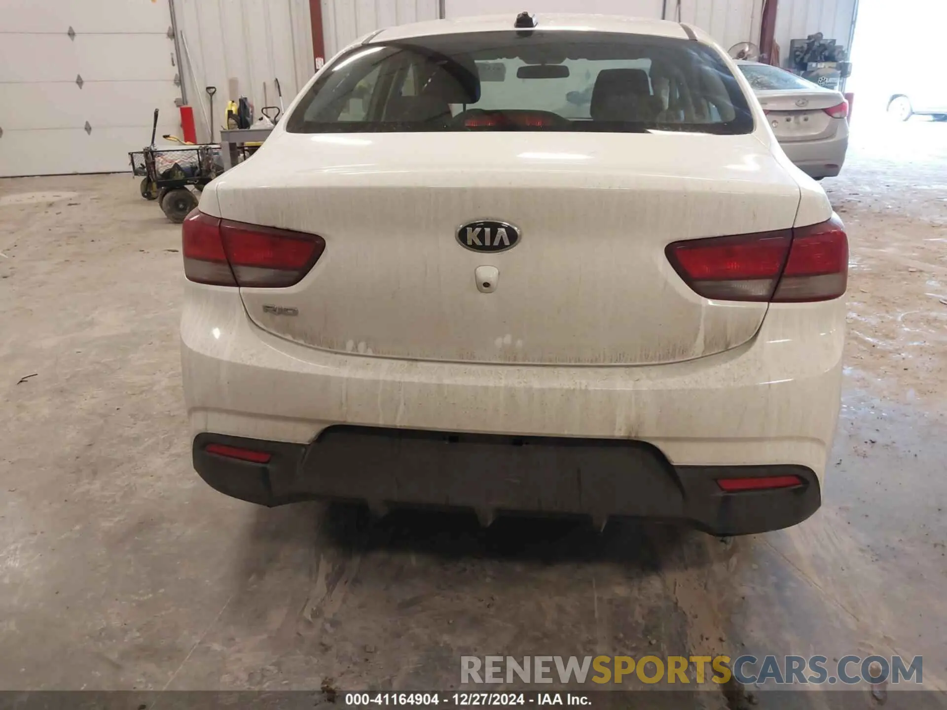 16 Photograph of a damaged car 3KPA24AD2LE357540 KIA RIO 2020