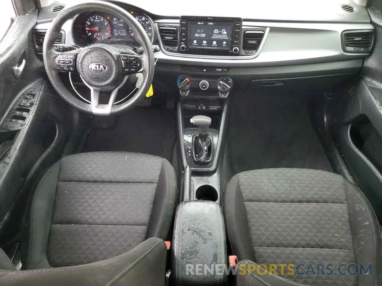 8 Photograph of a damaged car 3KPA24AD3LE256619 KIA RIO 2020