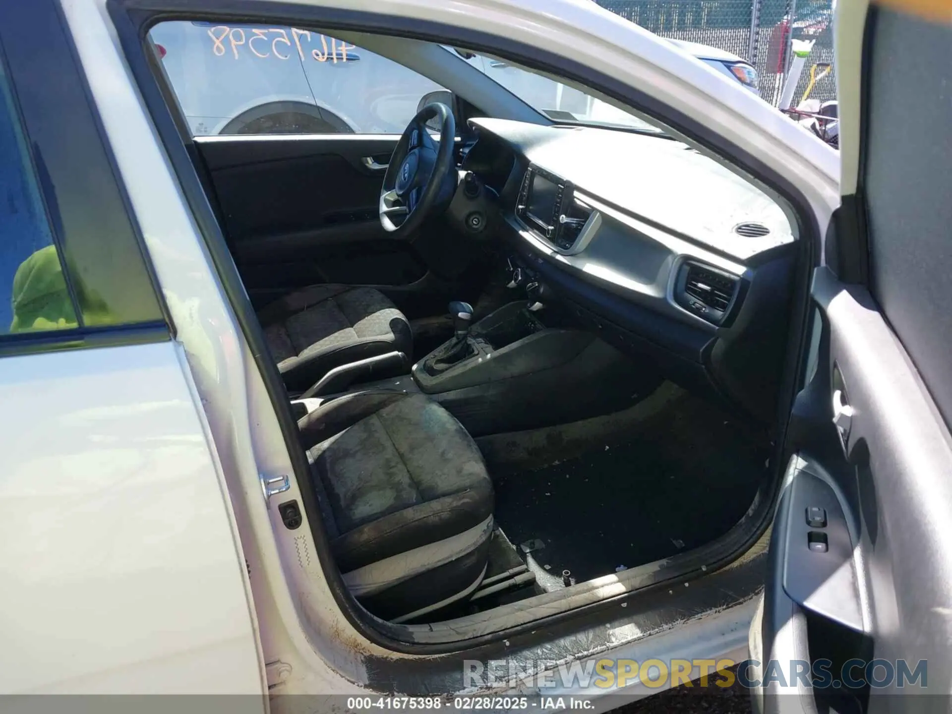 5 Photograph of a damaged car 3KPA24AD3LE279494 KIA RIO 2020