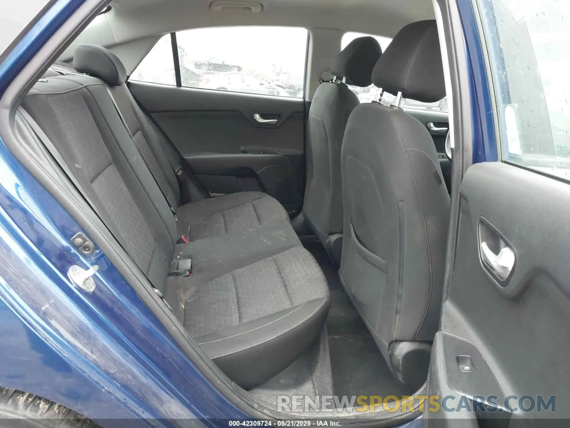 8 Photograph of a damaged car 3KPA24AD3LE311747 KIA RIO 2020