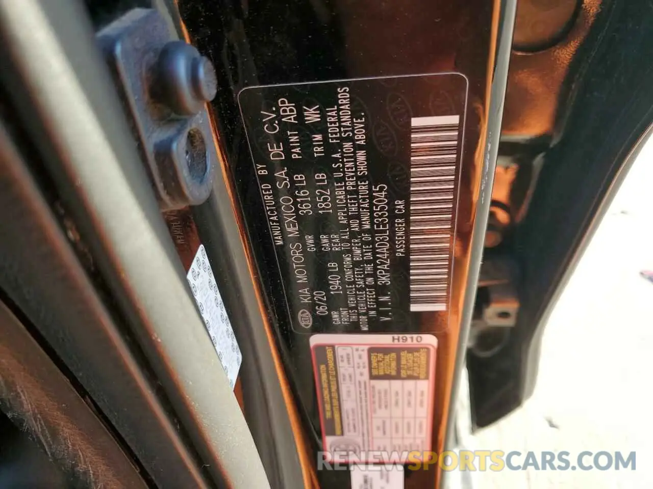 14 Photograph of a damaged car 3KPA24AD3LE335045 KIA RIO 2020