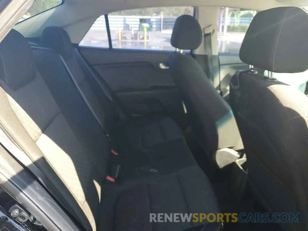 11 Photograph of a damaged car 3KPA24AD3LE349916 KIA RIO 2020