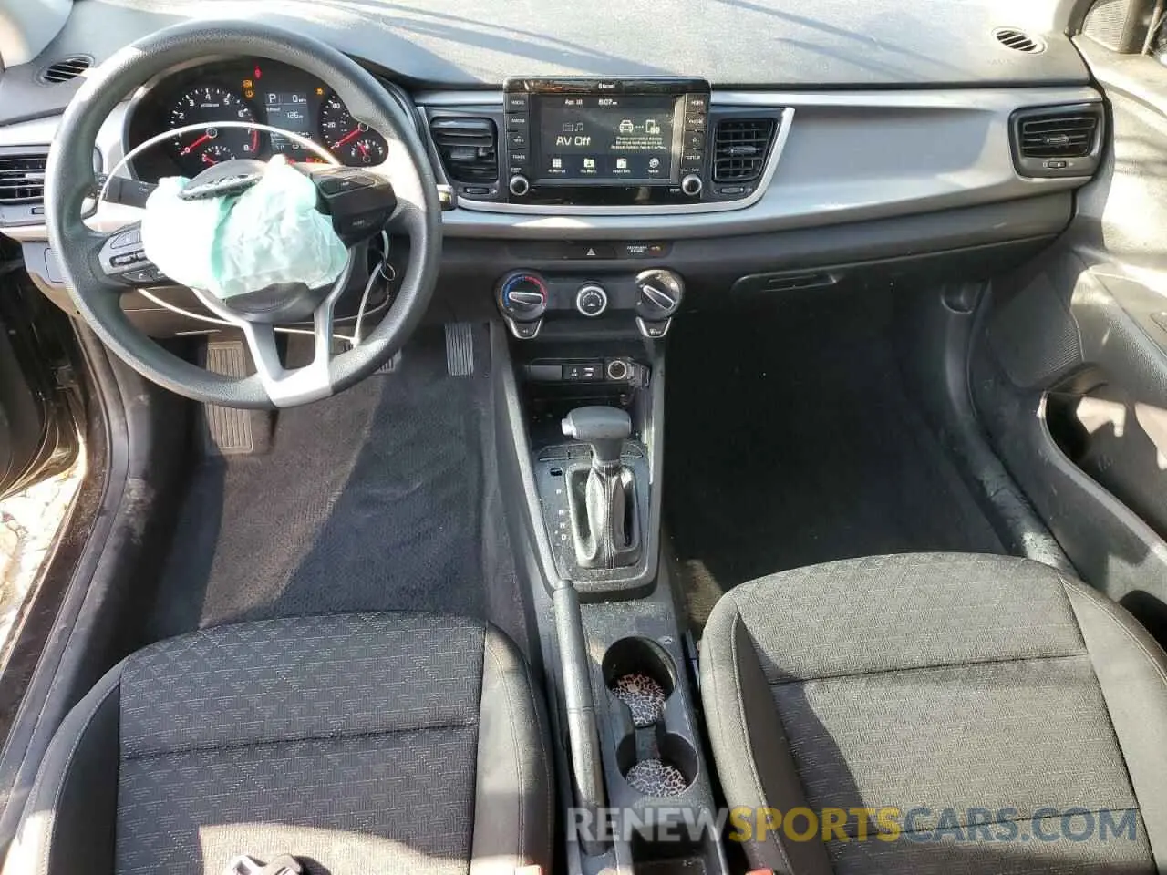 8 Photograph of a damaged car 3KPA24AD3LE362875 KIA RIO 2020