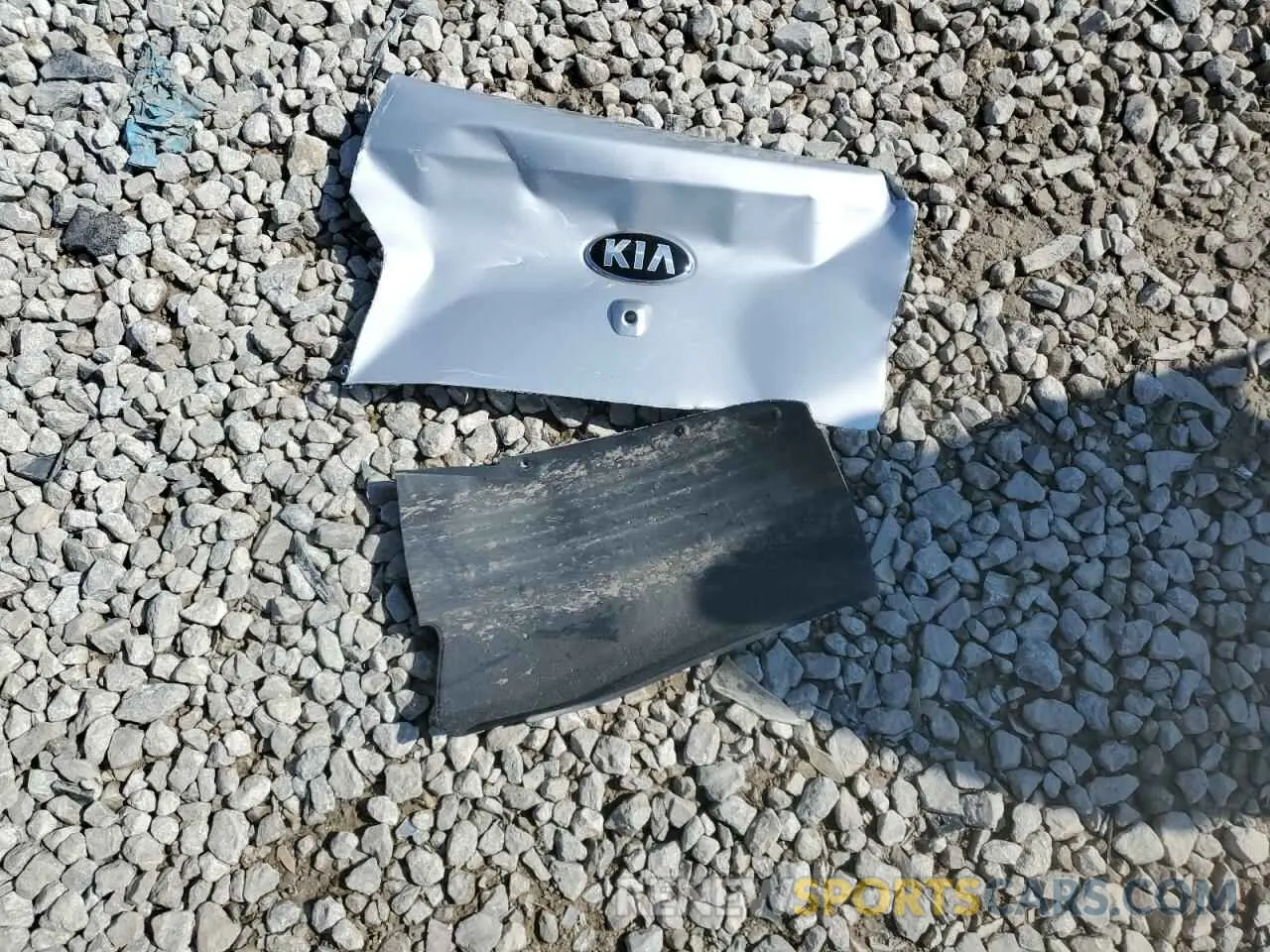 12 Photograph of a damaged car 3KPA24AD4LE266575 KIA RIO 2020