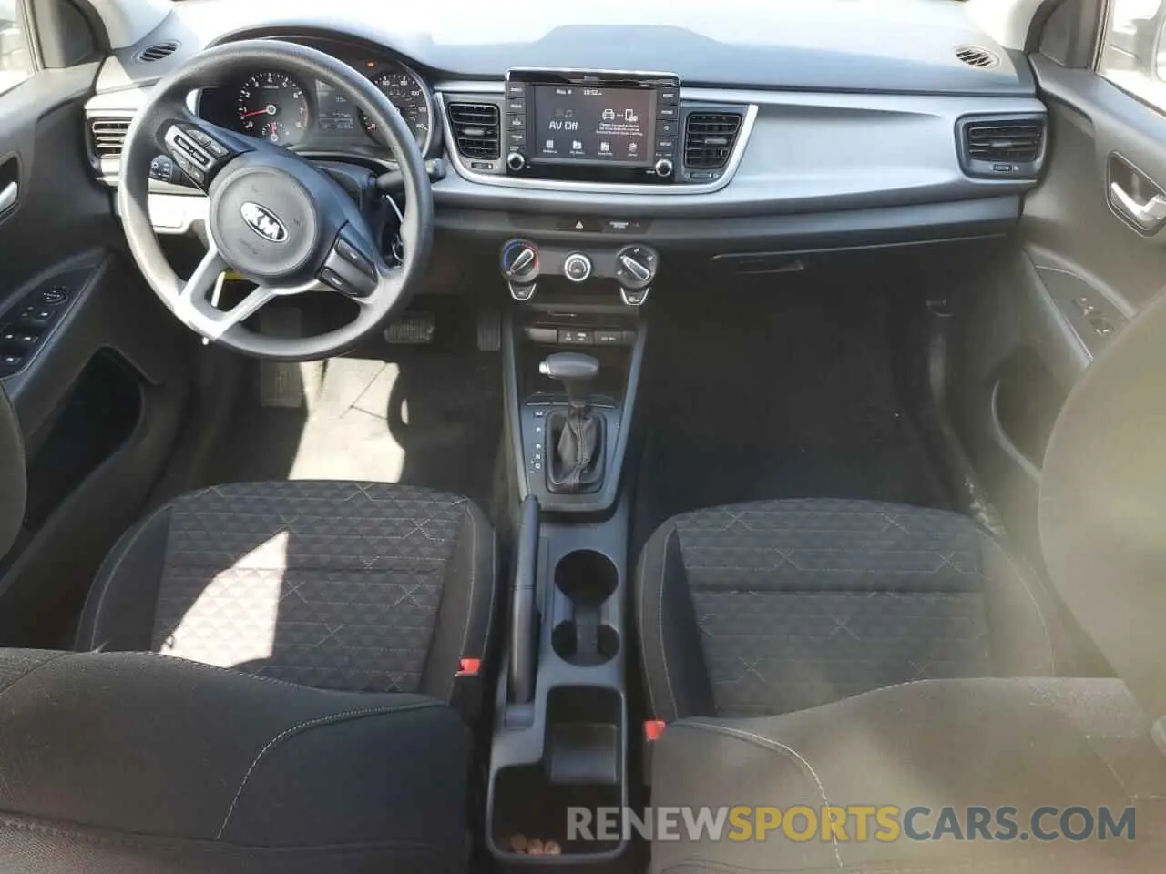 8 Photograph of a damaged car 3KPA24AD4LE266575 KIA RIO 2020