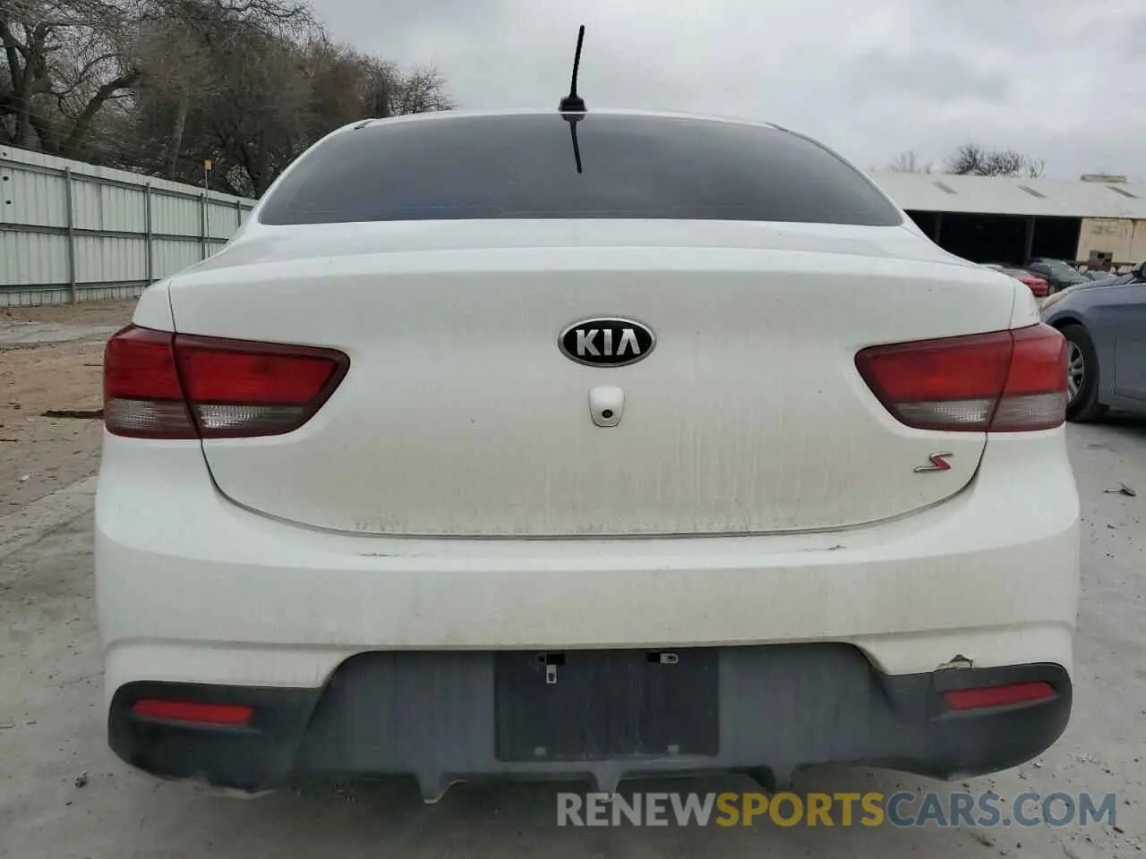 6 Photograph of a damaged car 3KPA24AD4LE284252 KIA RIO 2020