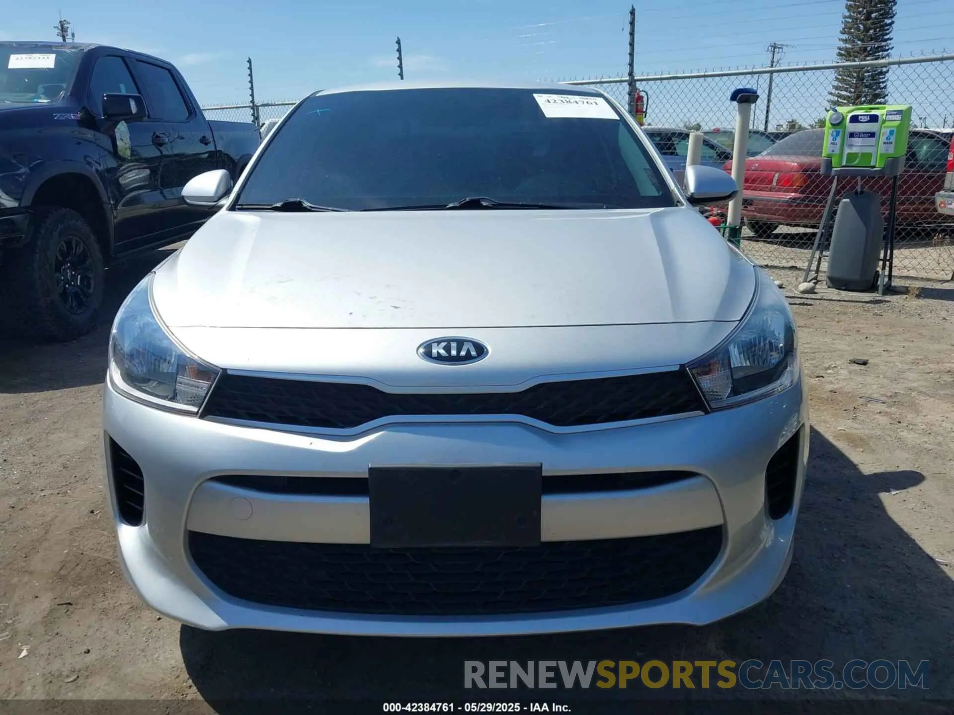 11 Photograph of a damaged car 3KPA24AD4LE312034 KIA RIO 2020