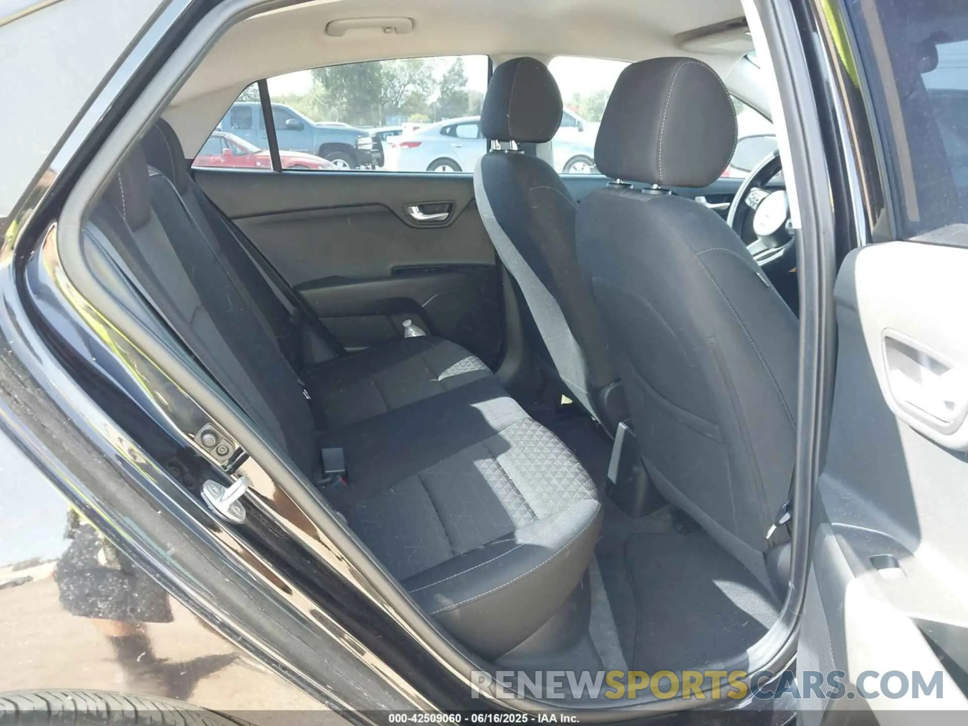 8 Photograph of a damaged car 3KPA24AD4LE328069 KIA RIO 2020